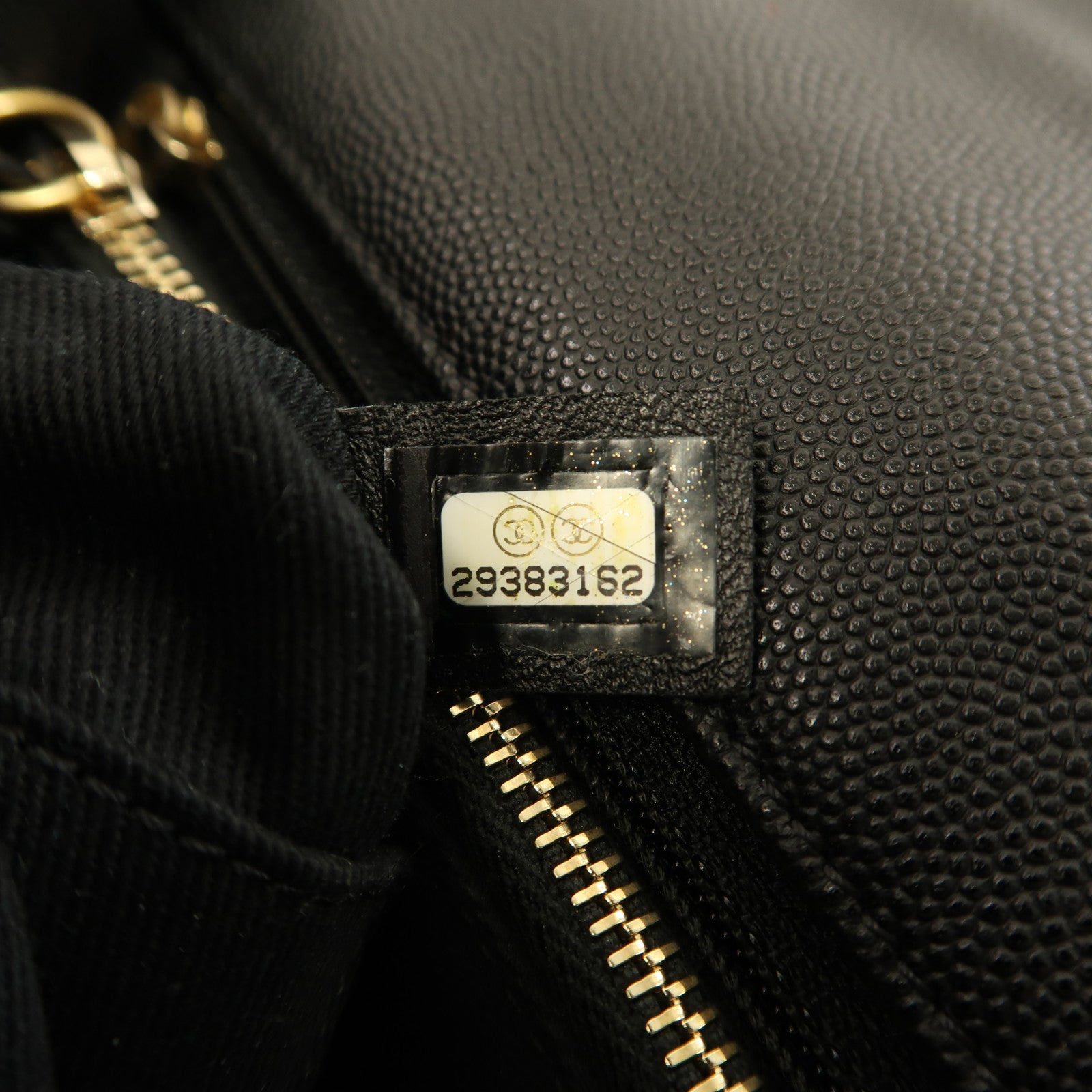 CHANEL 菱格牛皮皮革Coco Handle Medium金扣手挽肩背兩用袋黑色