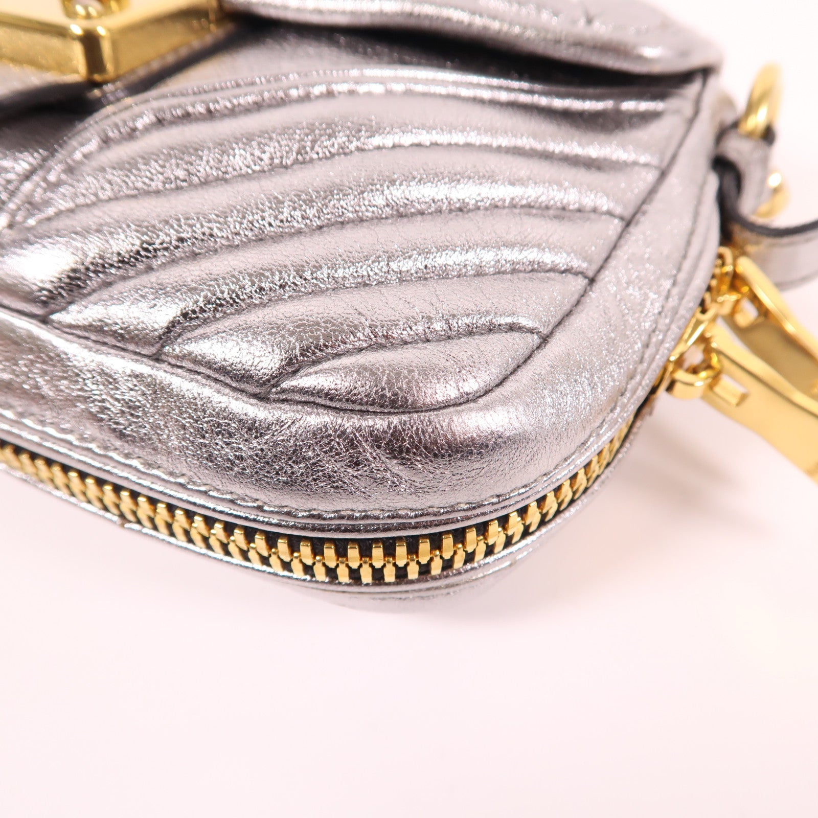 Miu Miu 牛皮皮革Shoulder Bag金扣手挽肩背兩用袋