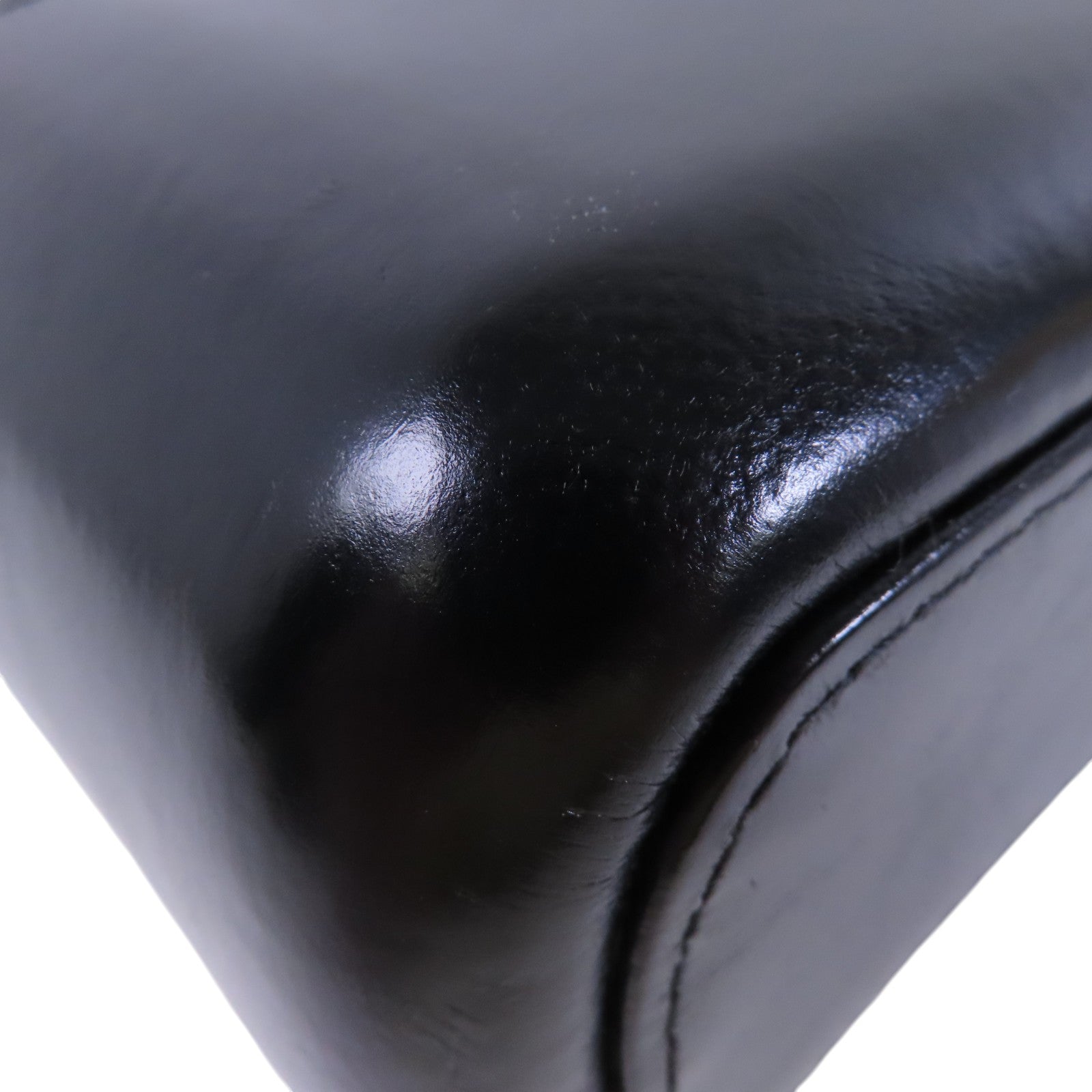 CHANEL 牛皮皮革Gabrielle Medium金扣鏈帶肩背袋