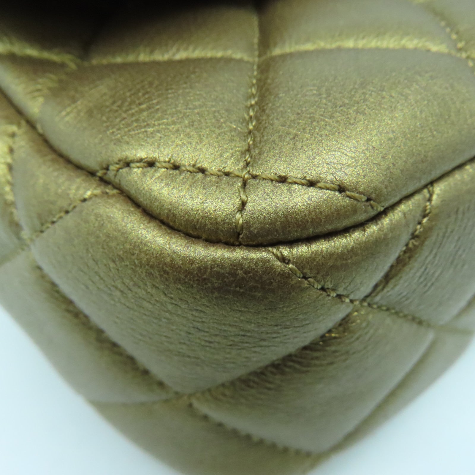 CHANEL rhombic cowhide leather Chain Shoulder gold buckle chain strap shoulder bag gold