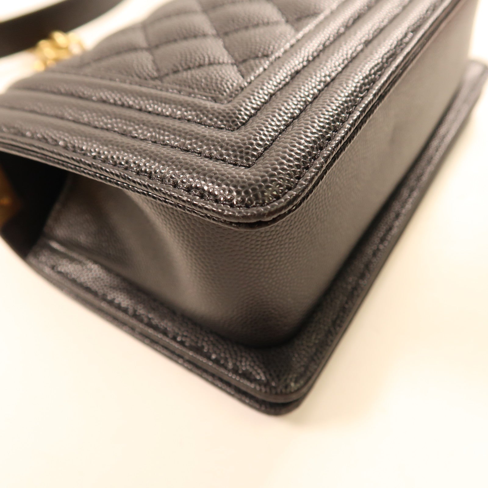 CHANEL 牛皮皮革Boy Chanel 20cm金扣鏈帶肩背袋