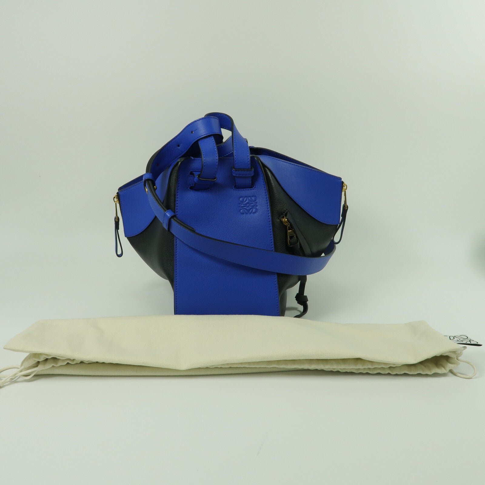 LOEWE 牛皮皮革Hammock Small手挽肩背兩用袋