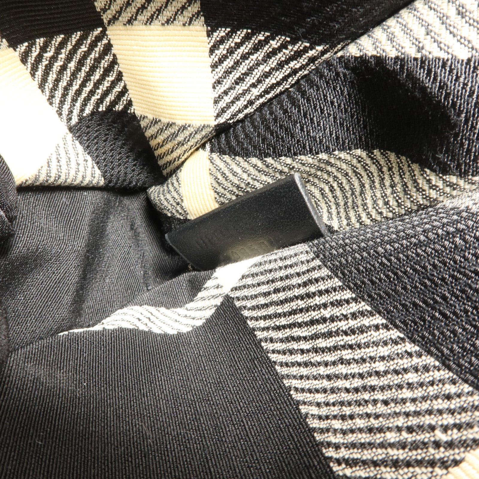 BURBERRY 帆布Trench Crossbody Bag肩背袋