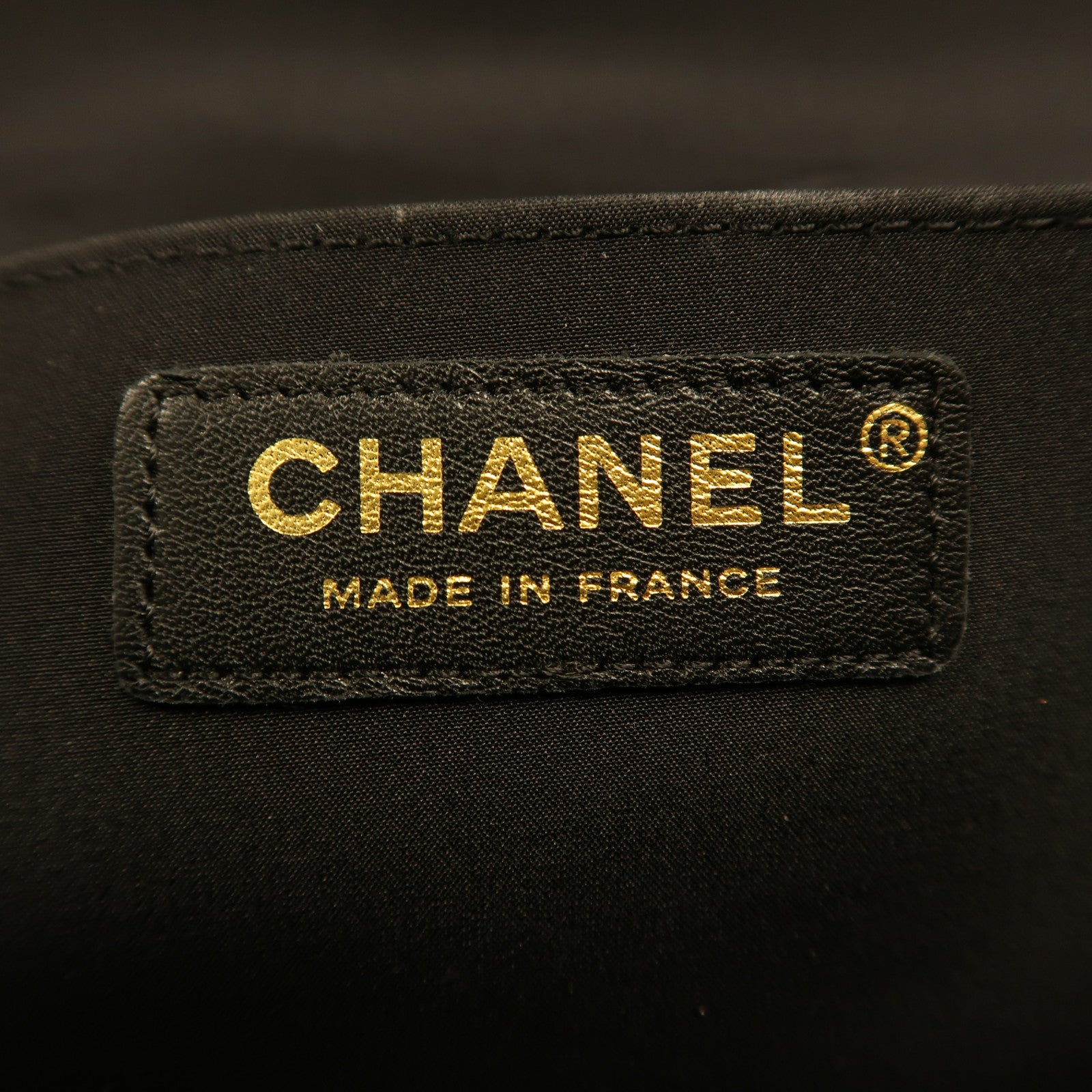 CHANEL 絲質Chain Shoulder金扣鏈帶肩背袋黑色
