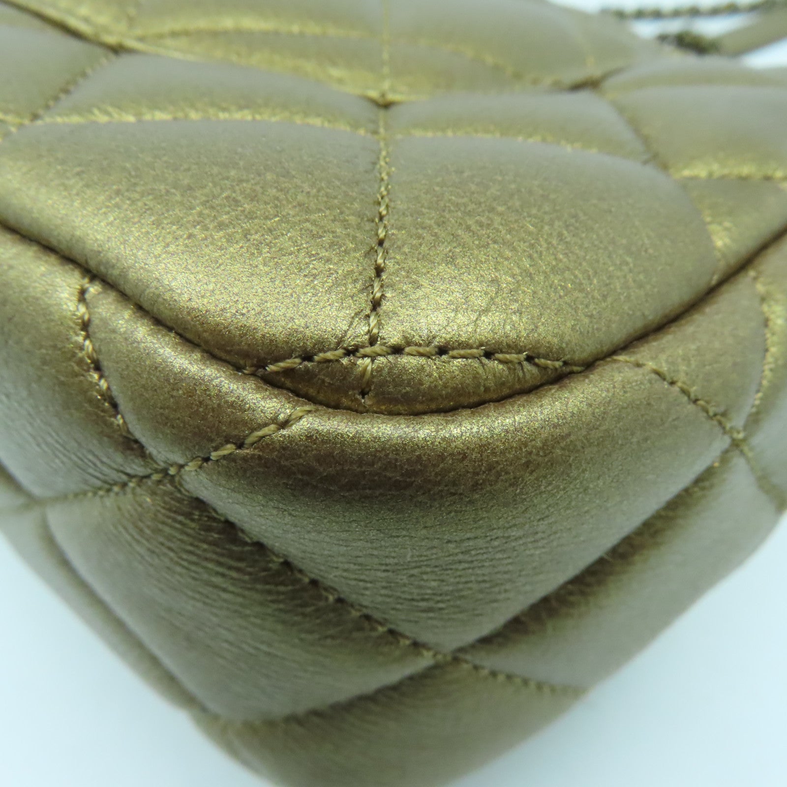 CHANEL rhombic cowhide leather Chain Shoulder gold buckle chain strap shoulder bag gold