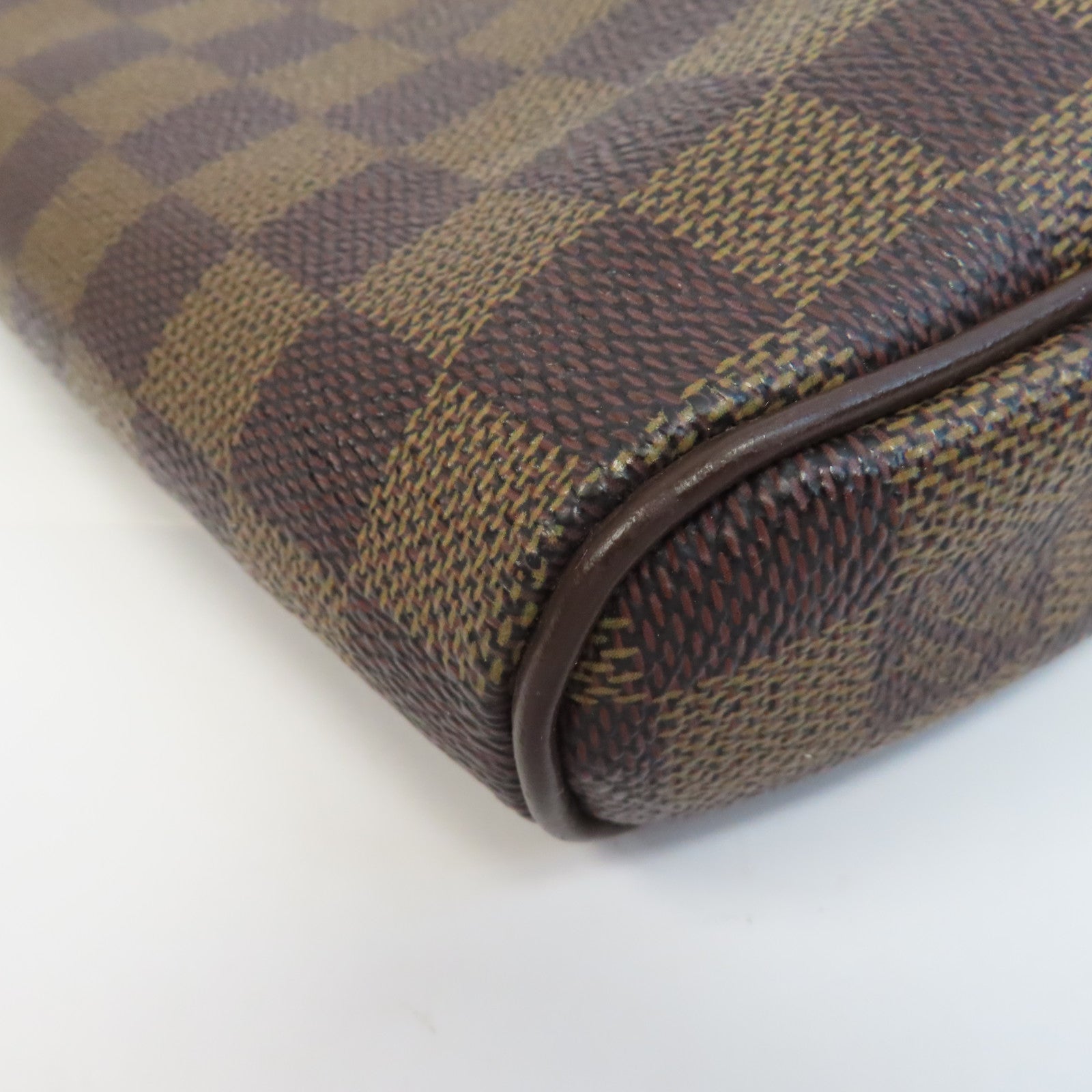LOUIS VUITTON Damier Pochette Ipanema金扣肩背袋啡色