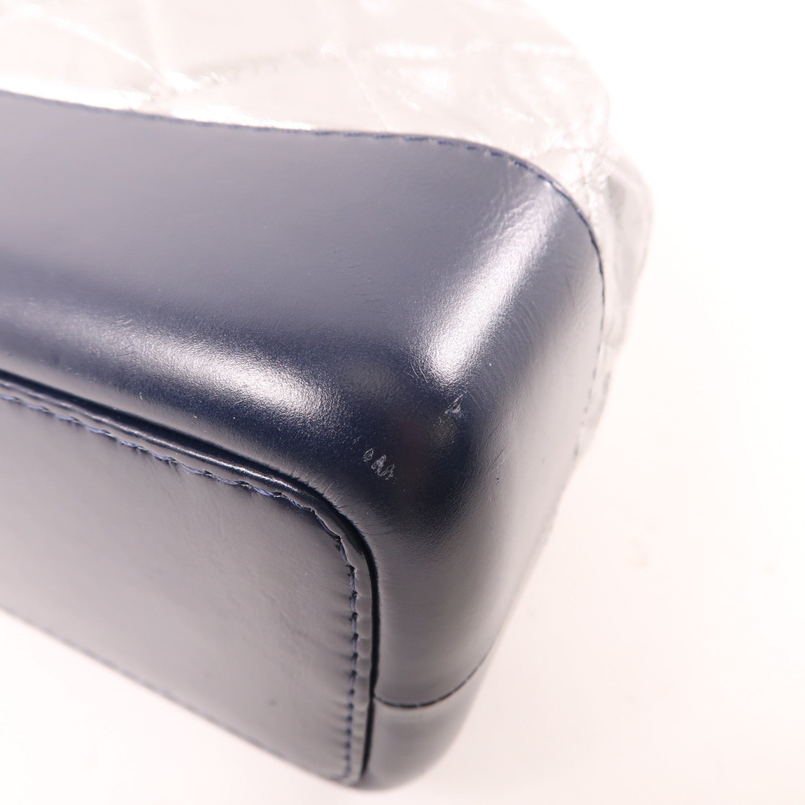 CHANEL 菱格牛皮皮革Gabrielle Backpack銀扣背包銀色