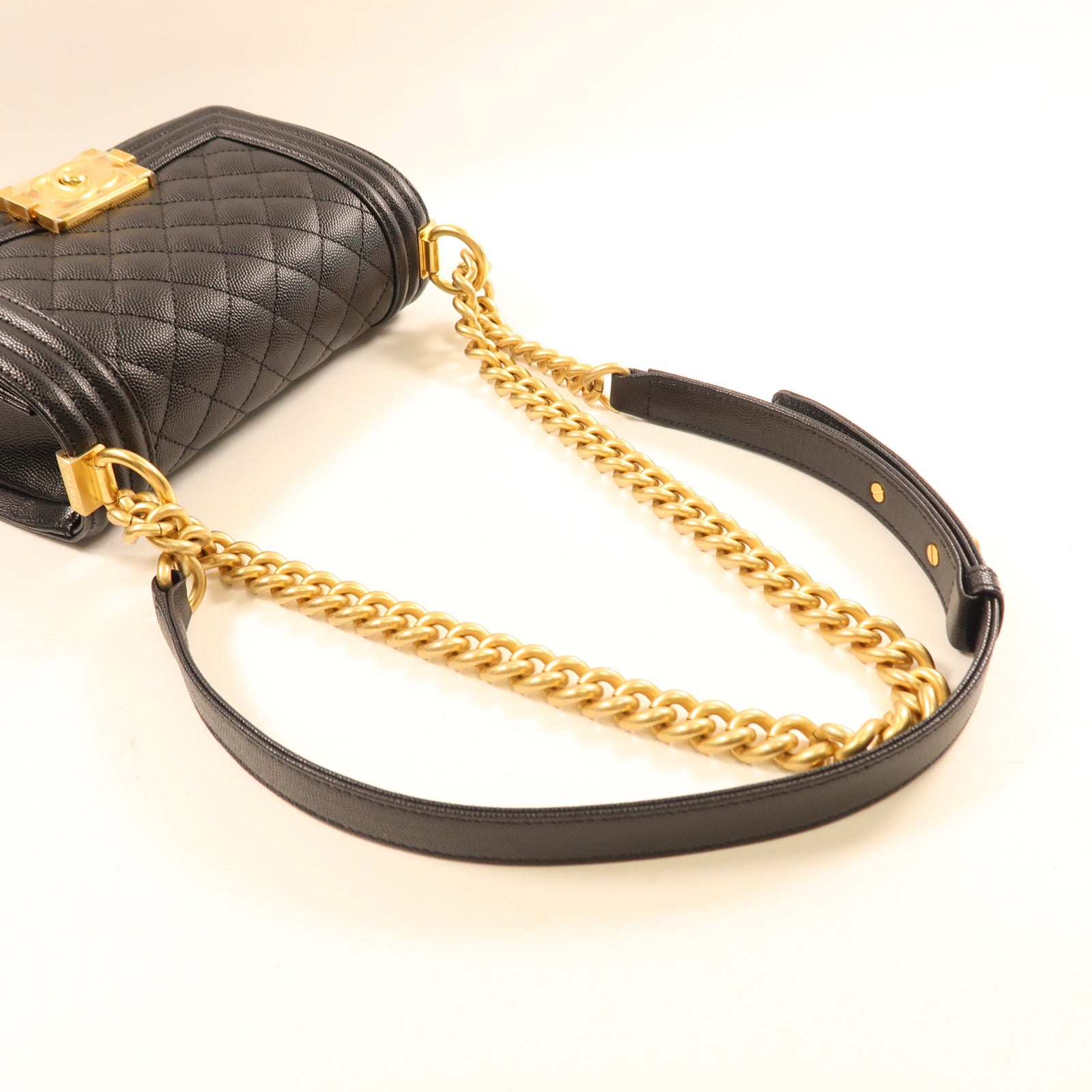 CHANEL 牛皮皮革Boy Chanel 20cm金扣鏈帶肩背袋