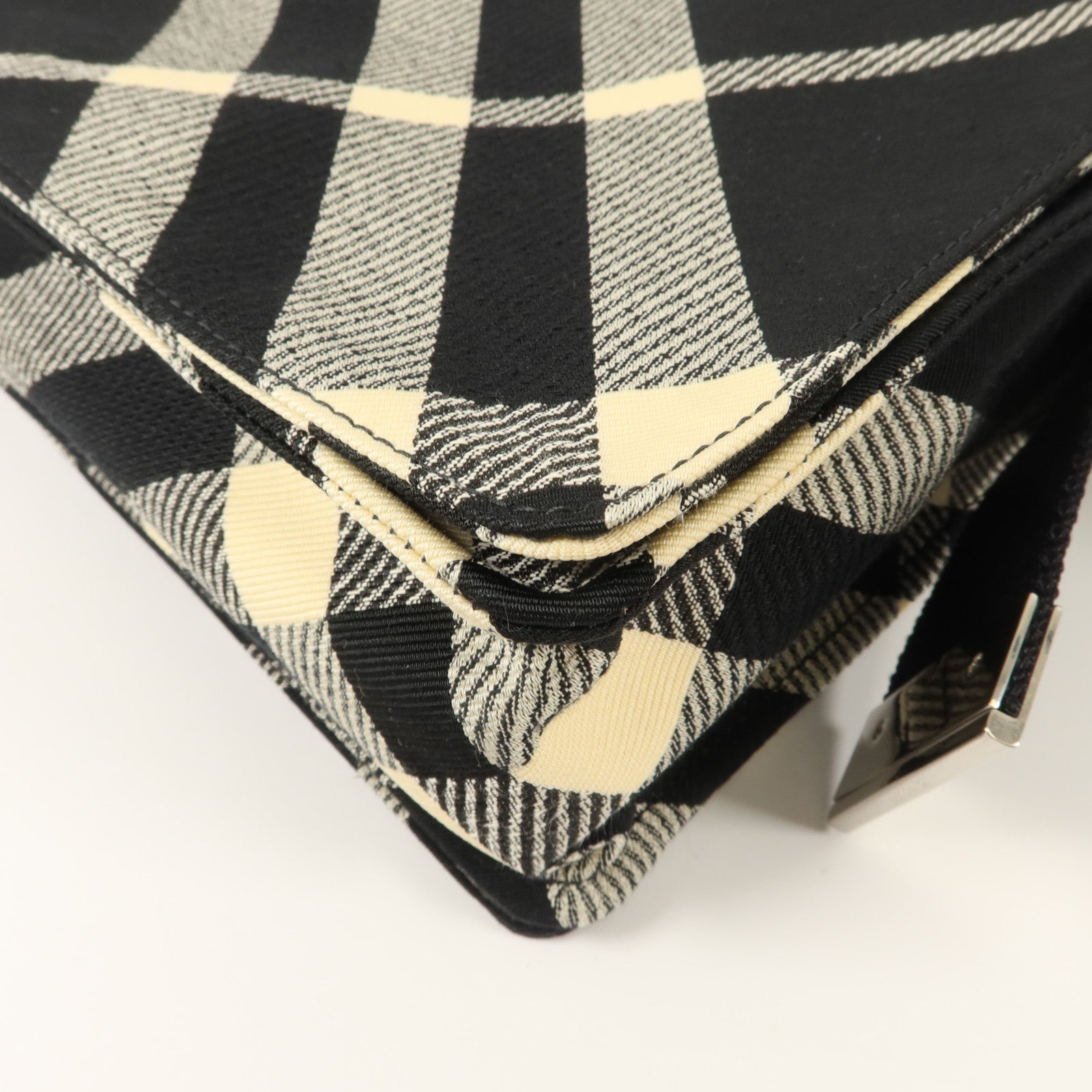 BURBERRY 帆布Trench Crossbody Bag肩背袋