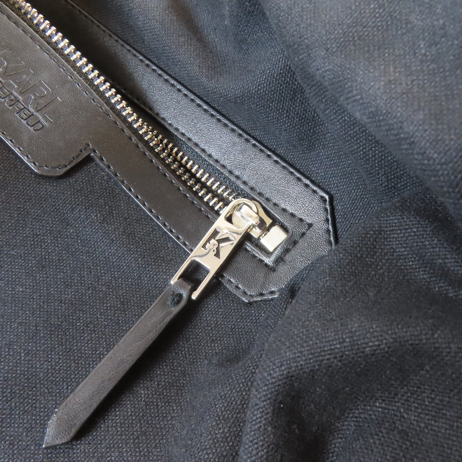 KARL LAGERFELD 【激減優惠】帆布Shoulder Bag銀扣手挽袋米色