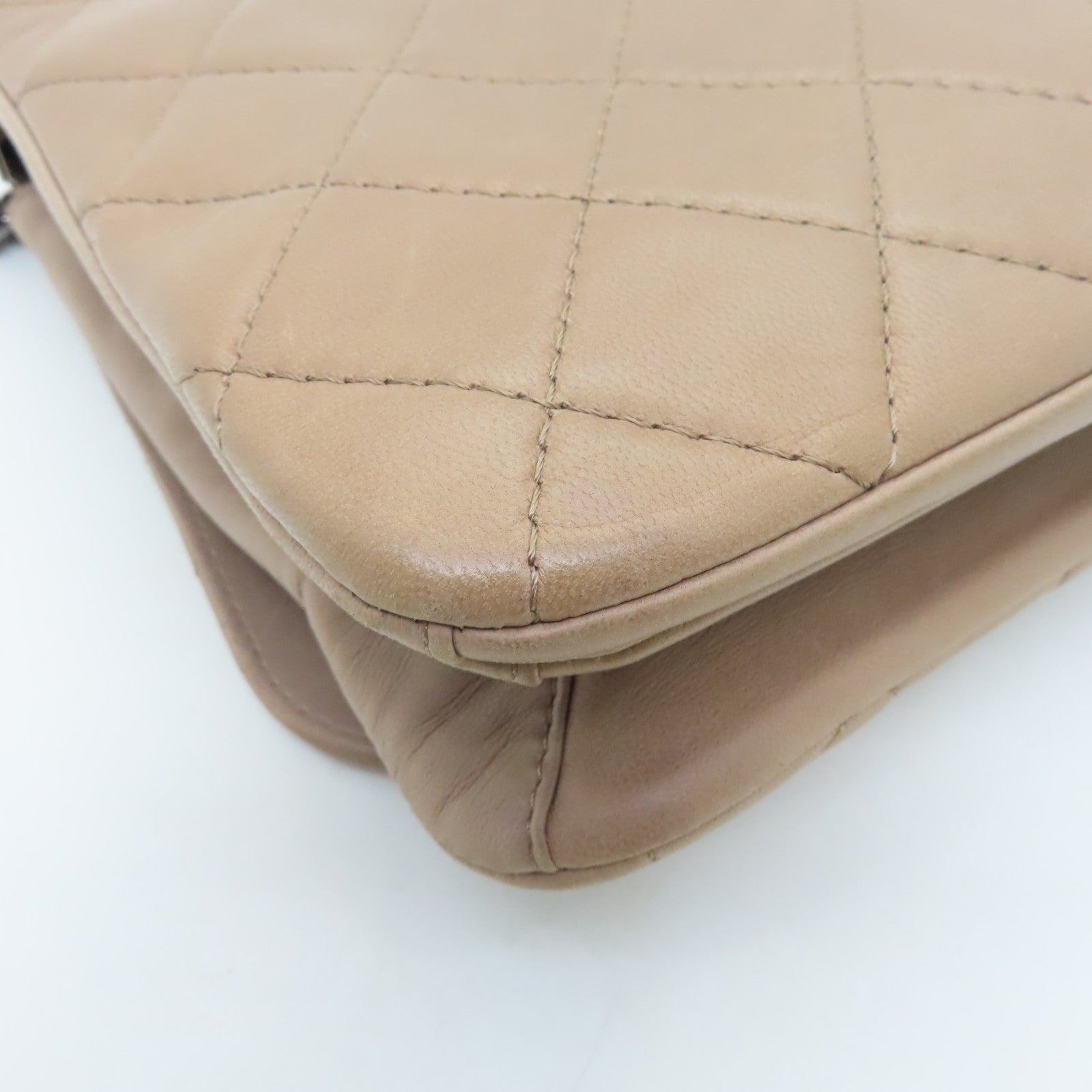 CHANEL rhombic sheepskin leather Chain Shoulder Bag silver buckle chain shoulder bag apricot color