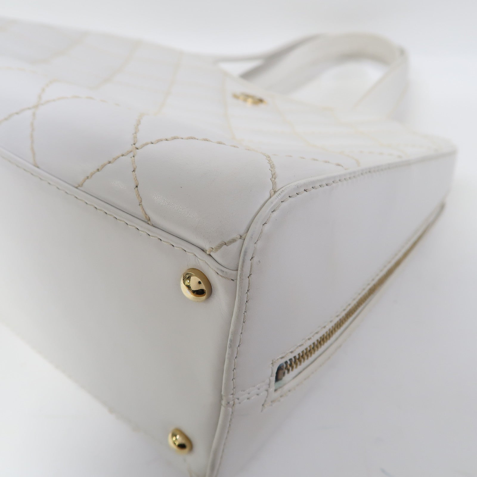 CHANEL 【激減優惠】菱格牛皮皮革Handbag金扣手挽袋白色