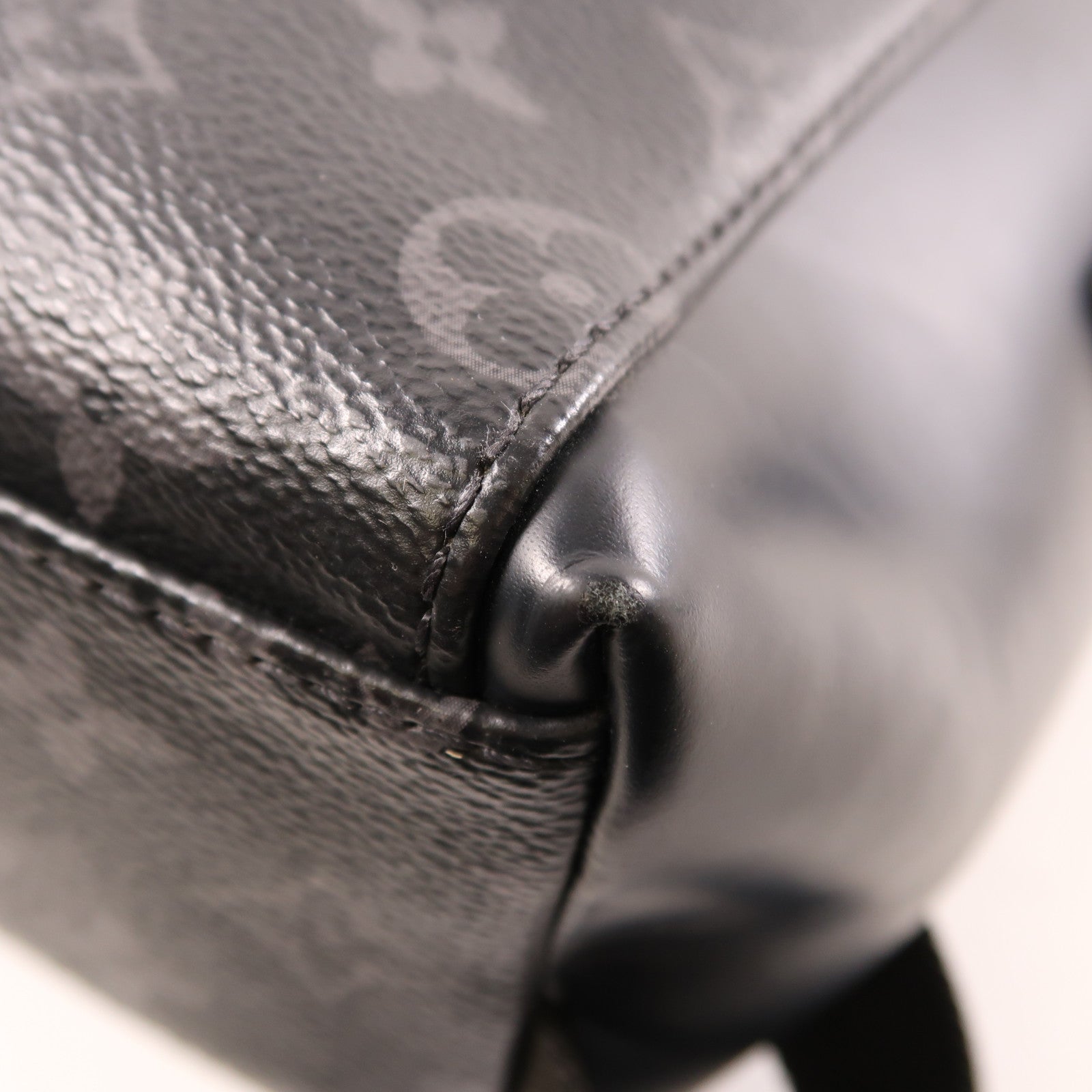 LOUIS VUITTON Monogram Eclipse Messenger PM Voyager銀扣肩背袋黑色