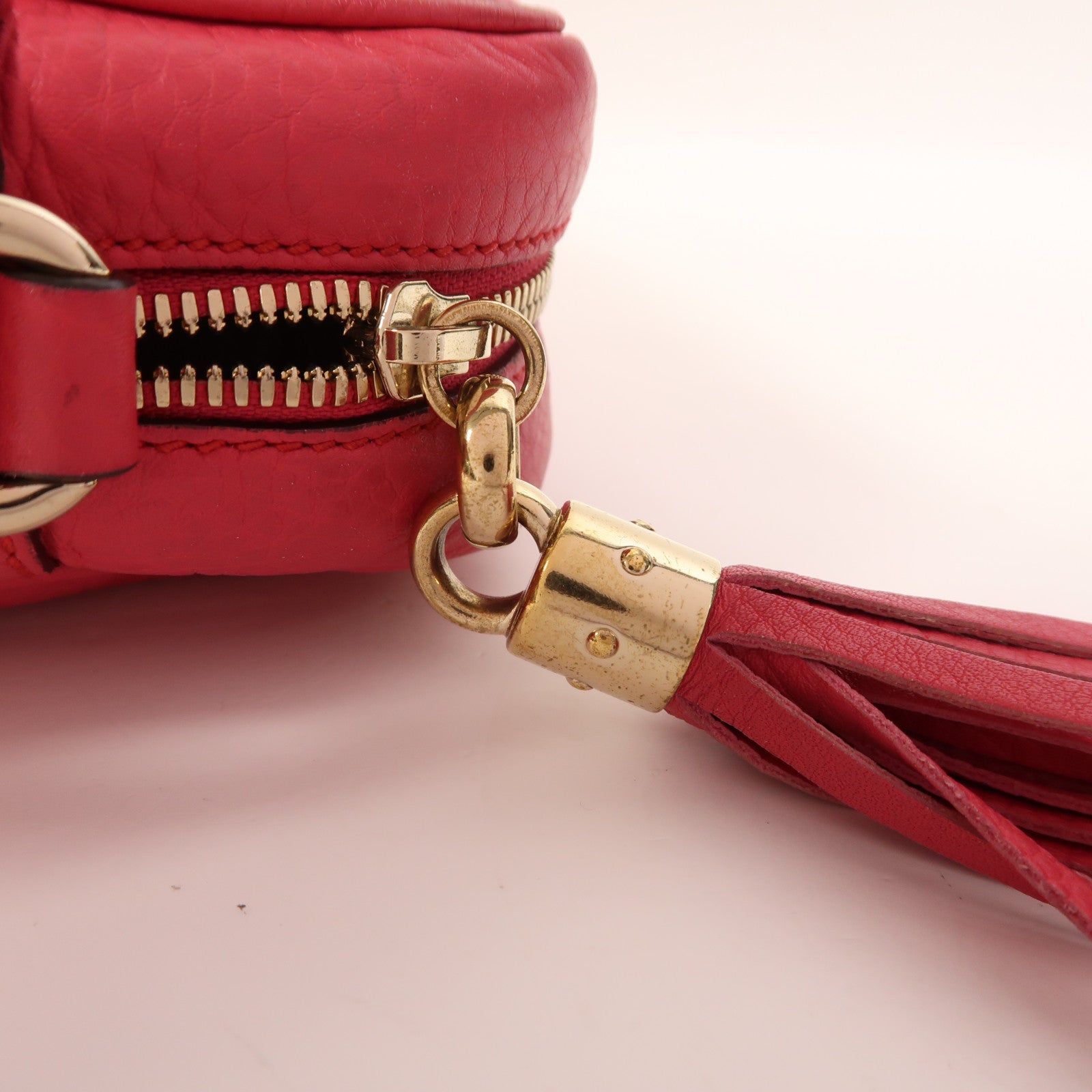 GUCCI 【激減優惠】牛皮皮革Soho Disco金扣肩背袋