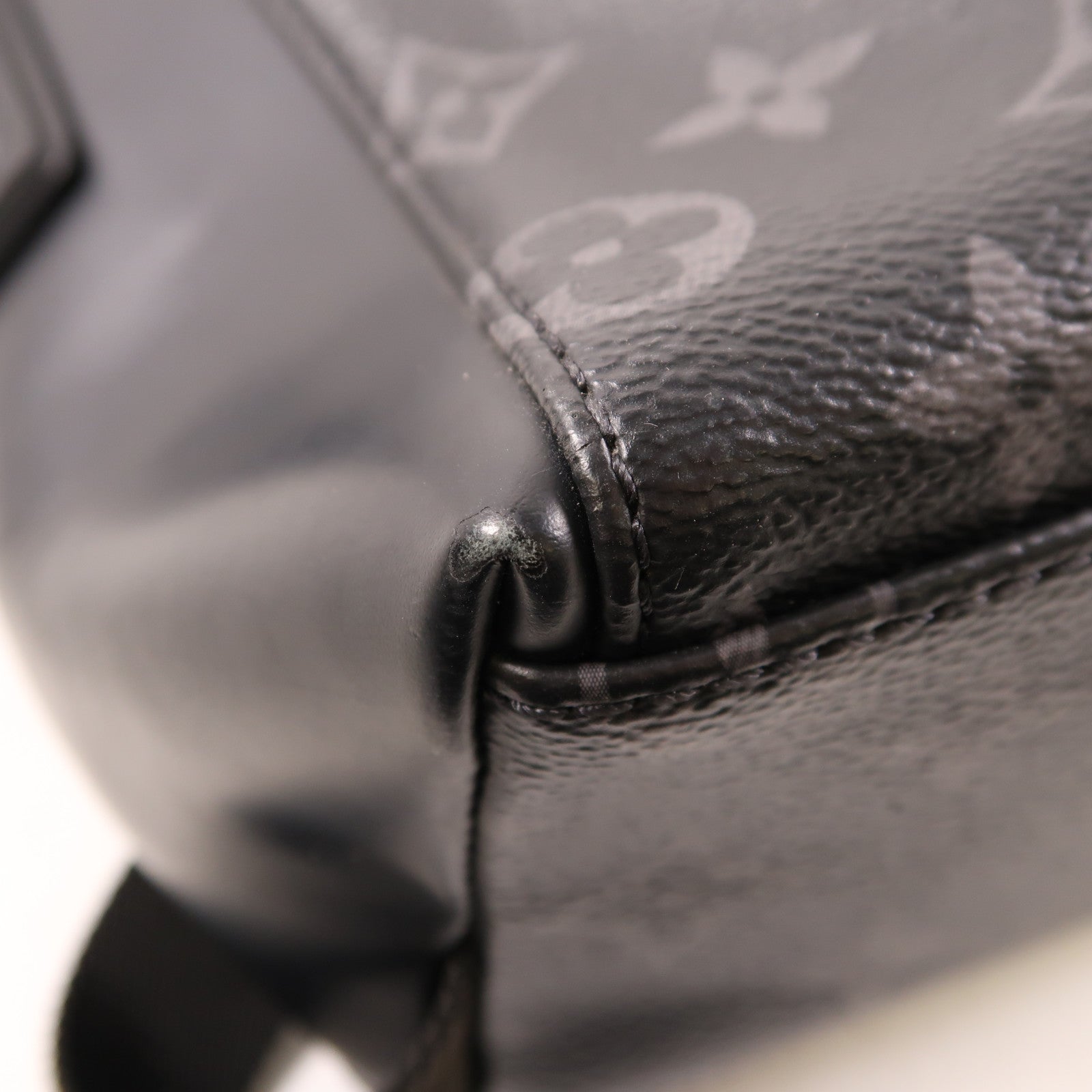 LOUIS VUITTON Monogram Eclipse Messenger PM Voyager銀扣肩背袋黑色