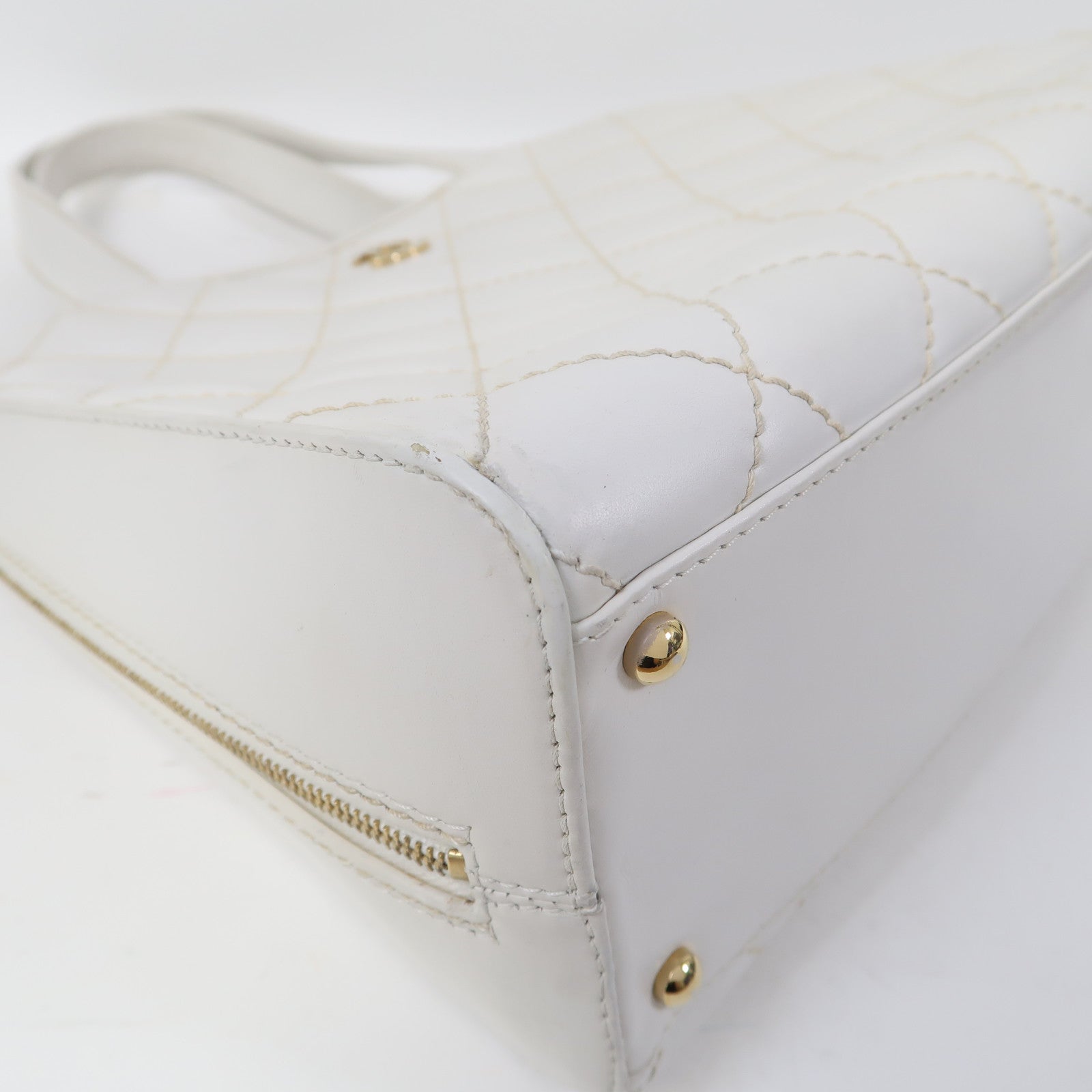 CHANEL 【激減優惠】菱格牛皮皮革Handbag金扣手挽袋白色