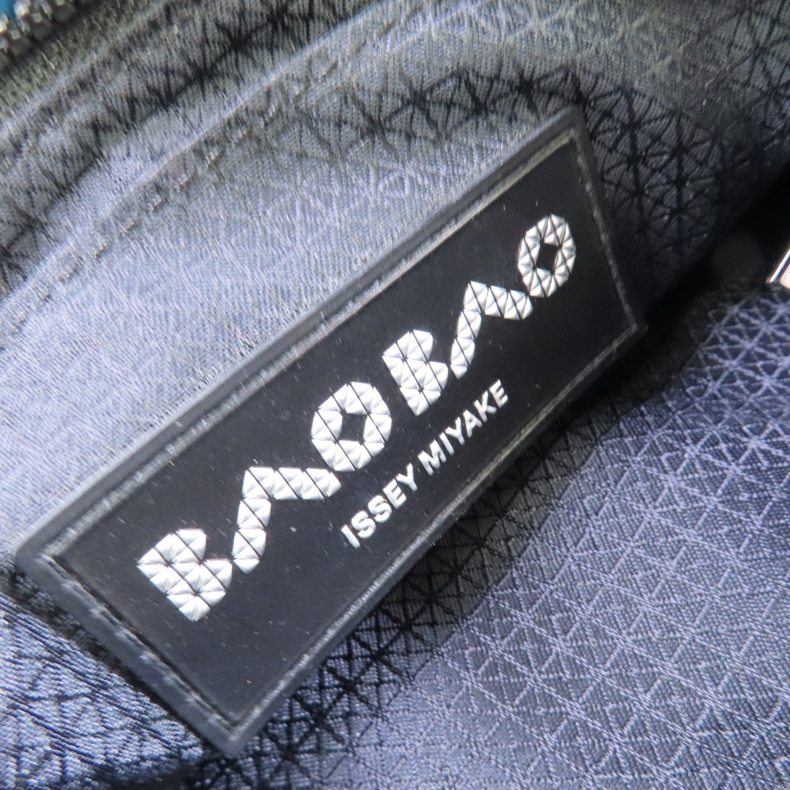 BAO BAO ISSEYMIYAKE PVC Shoulder Bag肩背袋碳灰色/藍色
