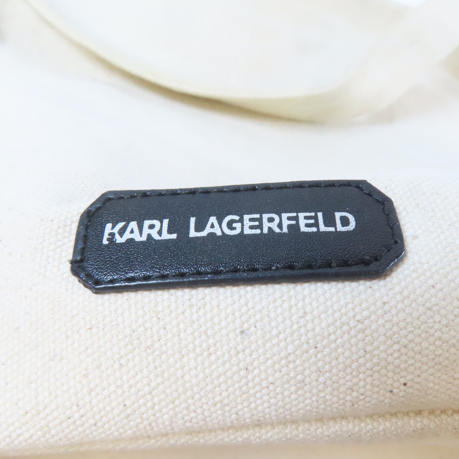 KARL LAGERFELD 【激減優惠】帆布Shoulder Bag銀扣手挽袋米色