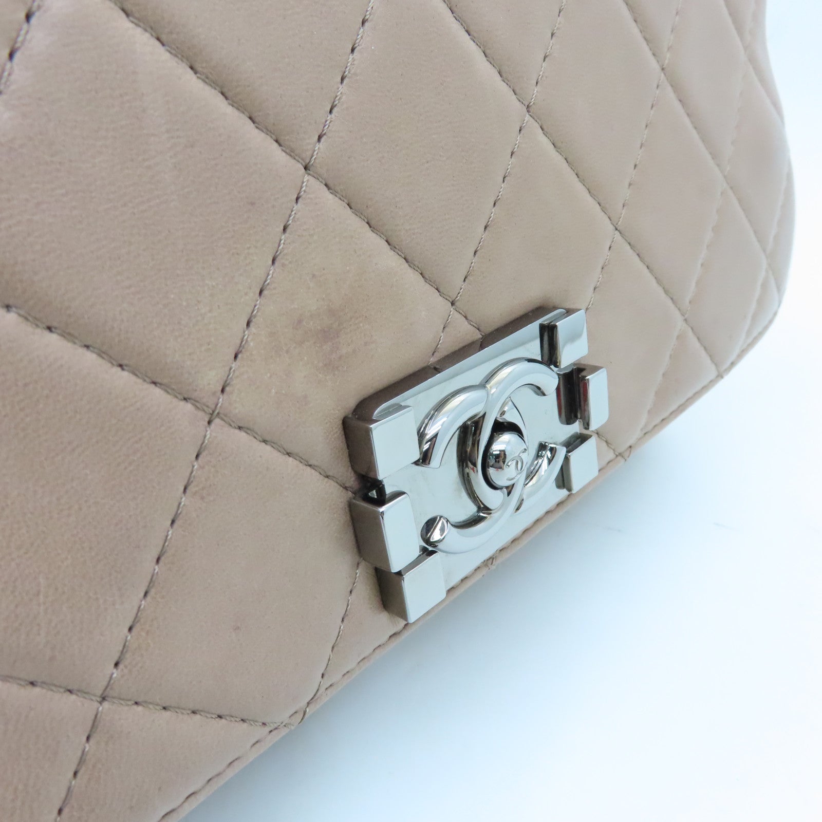 CHANEL rhombic sheepskin leather Chain Shoulder Bag silver buckle chain shoulder bag apricot color