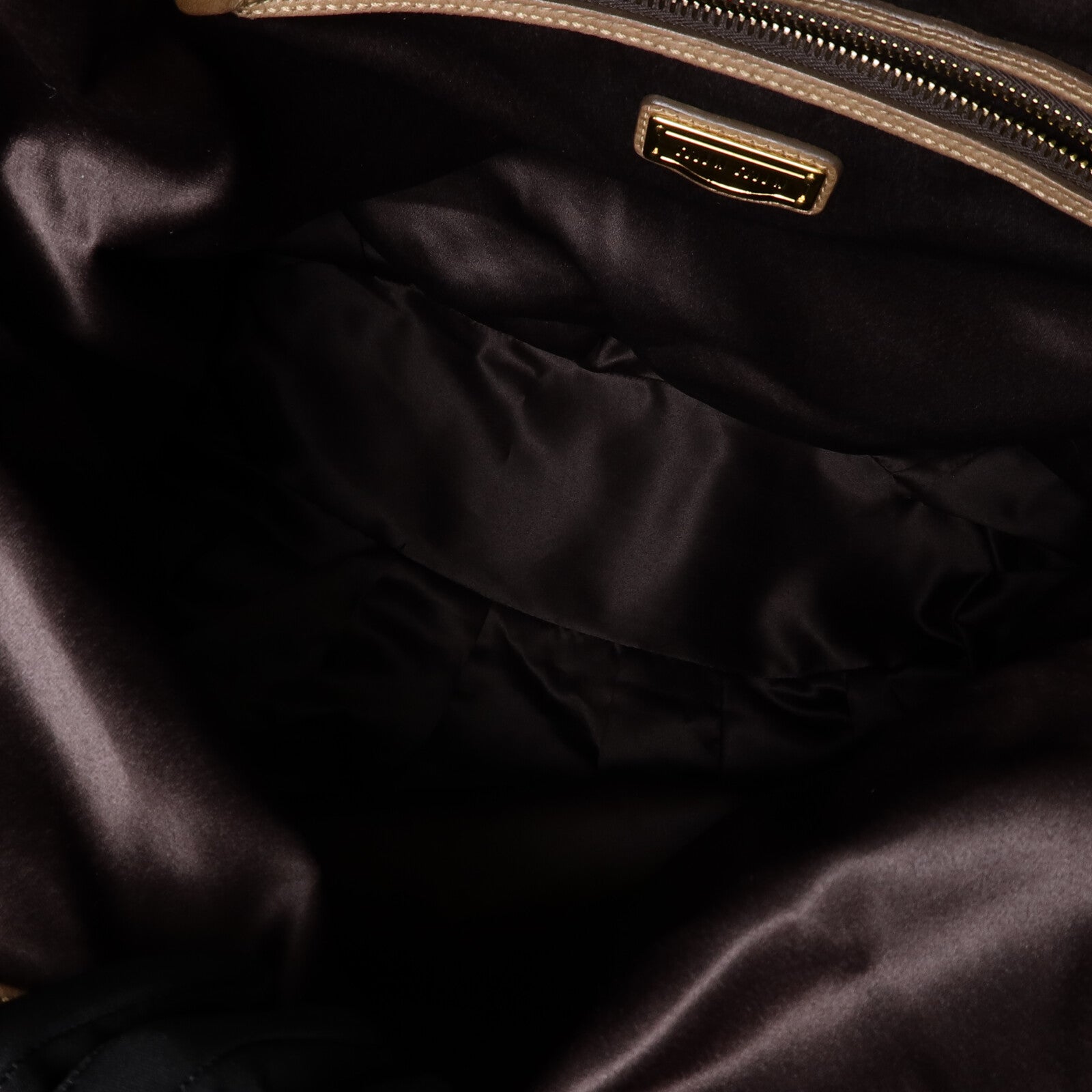 Miu Miu 牛皮皮革Hand Bag手挽袋