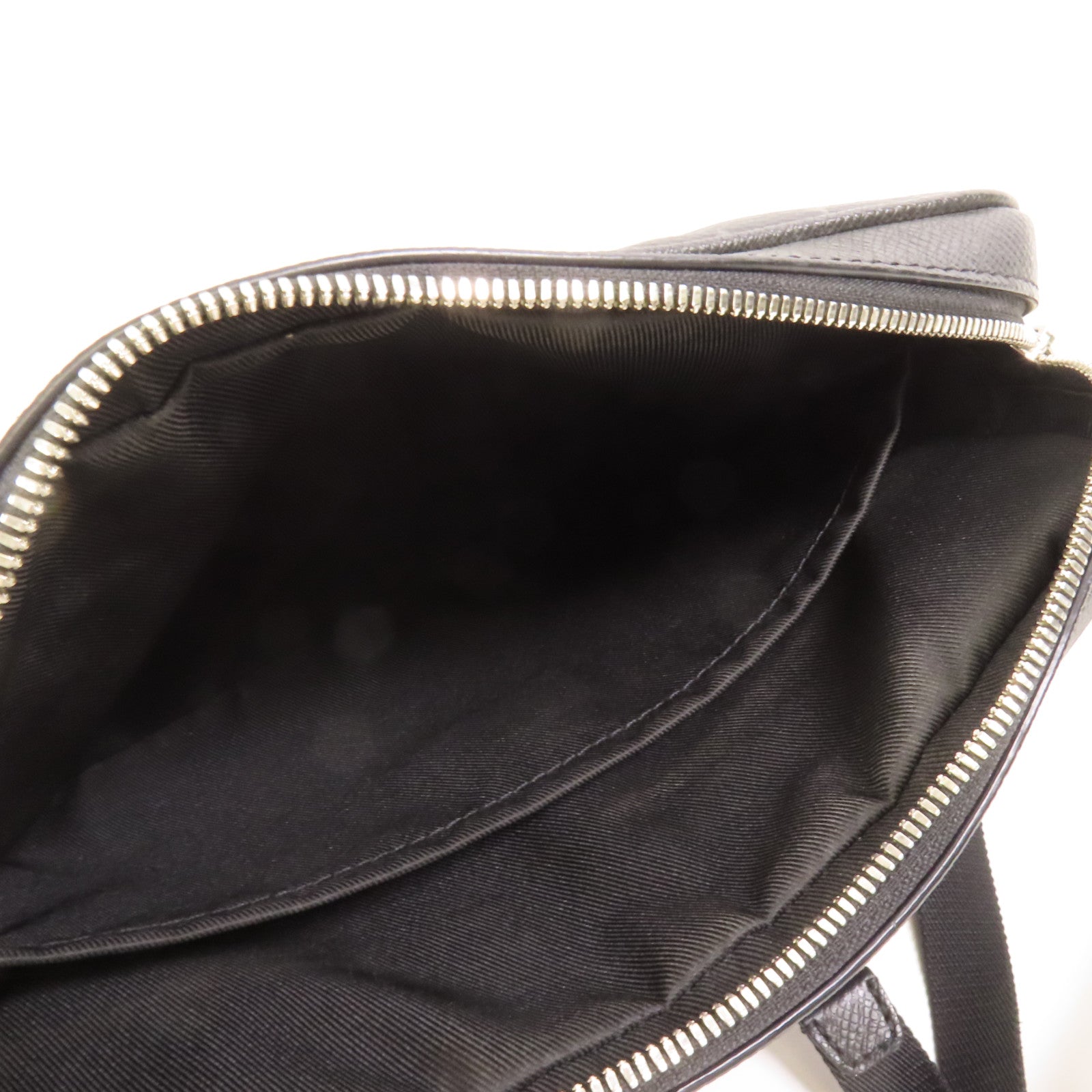 LOUIS VUITTON 【激減優惠】Monogram Eclipse/Taiga Outdoor Messenger銀扣肩背袋