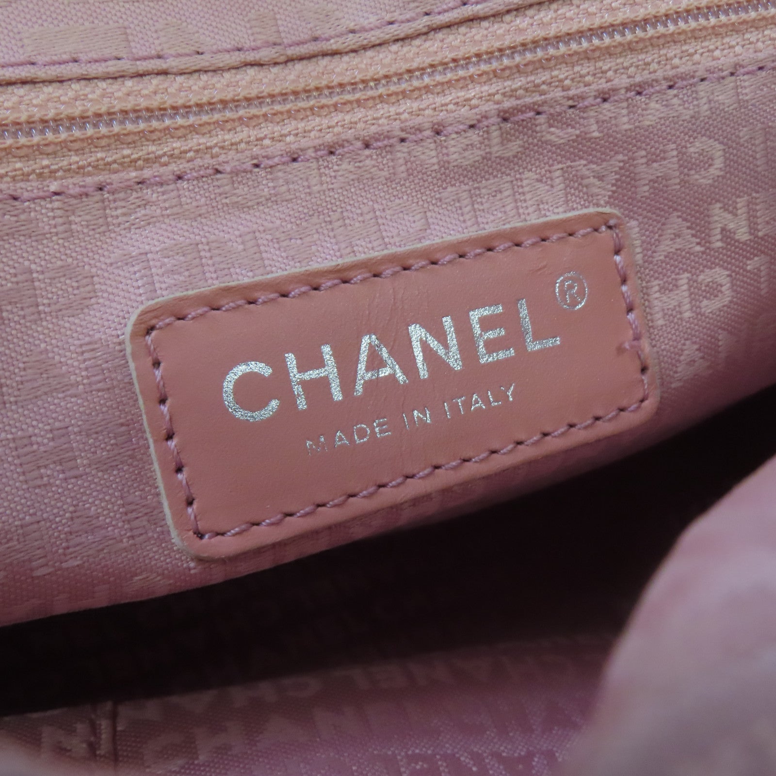 CHANEL 【激減優惠】牛皮皮革Vintage Shoulder Bag銀扣肩背袋粉紅色