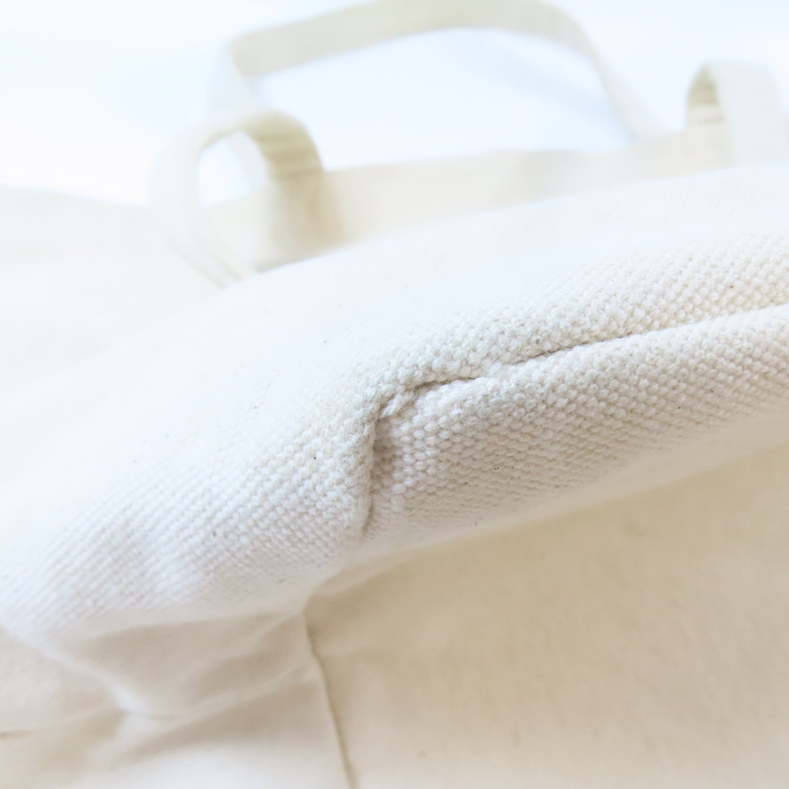 KARL LAGERFELD 【激減優惠】帆布Shoulder Bag銀扣手挽袋米色