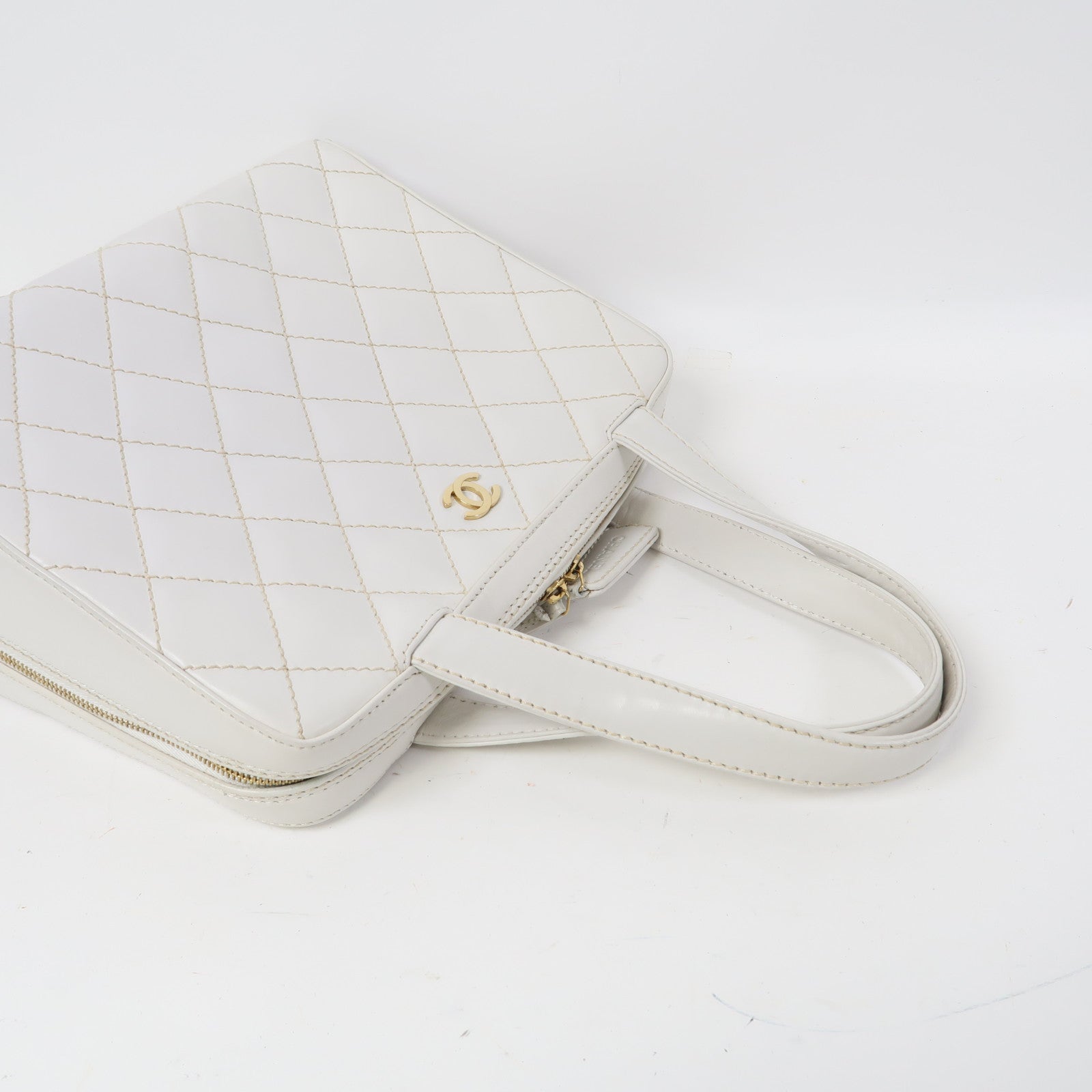CHANEL 【激減優惠】菱格牛皮皮革Handbag金扣手挽袋白色