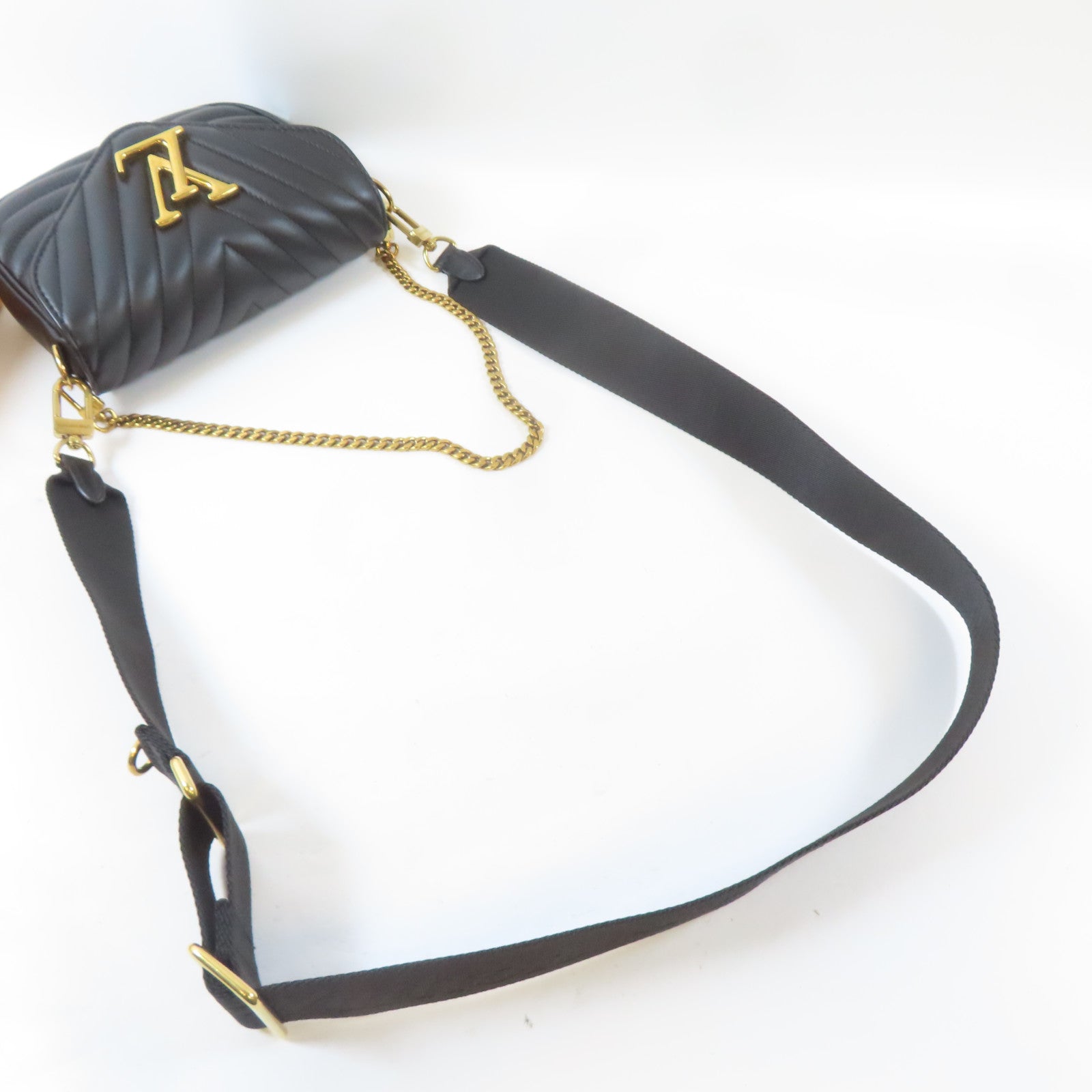 LOUIS VUITTON 牛皮皮革New Wave Multi Pochette金扣手挽肩背兩用袋黑色