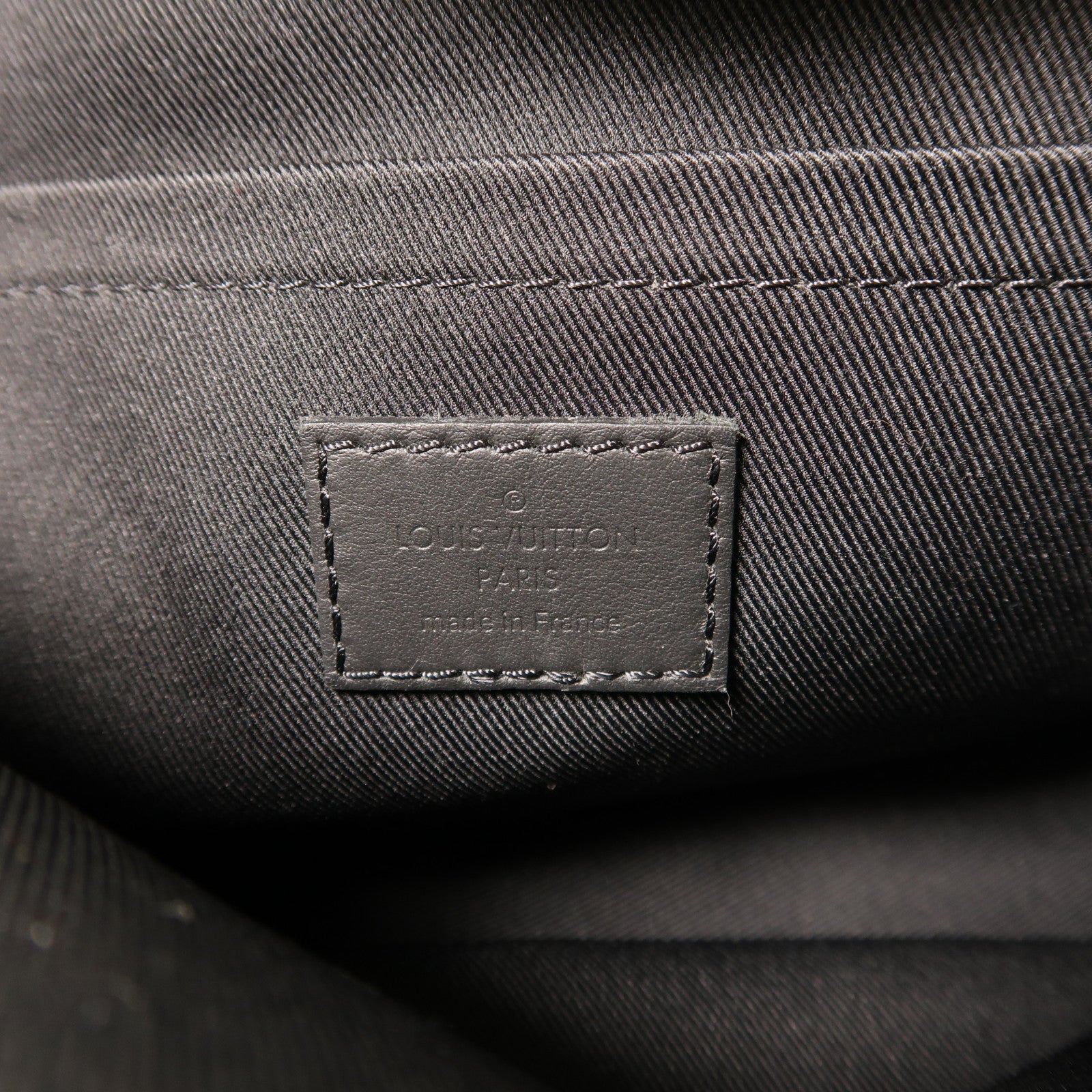 LOUIS VUITTON Monogram Taurillon S Lock肩背袋黑色