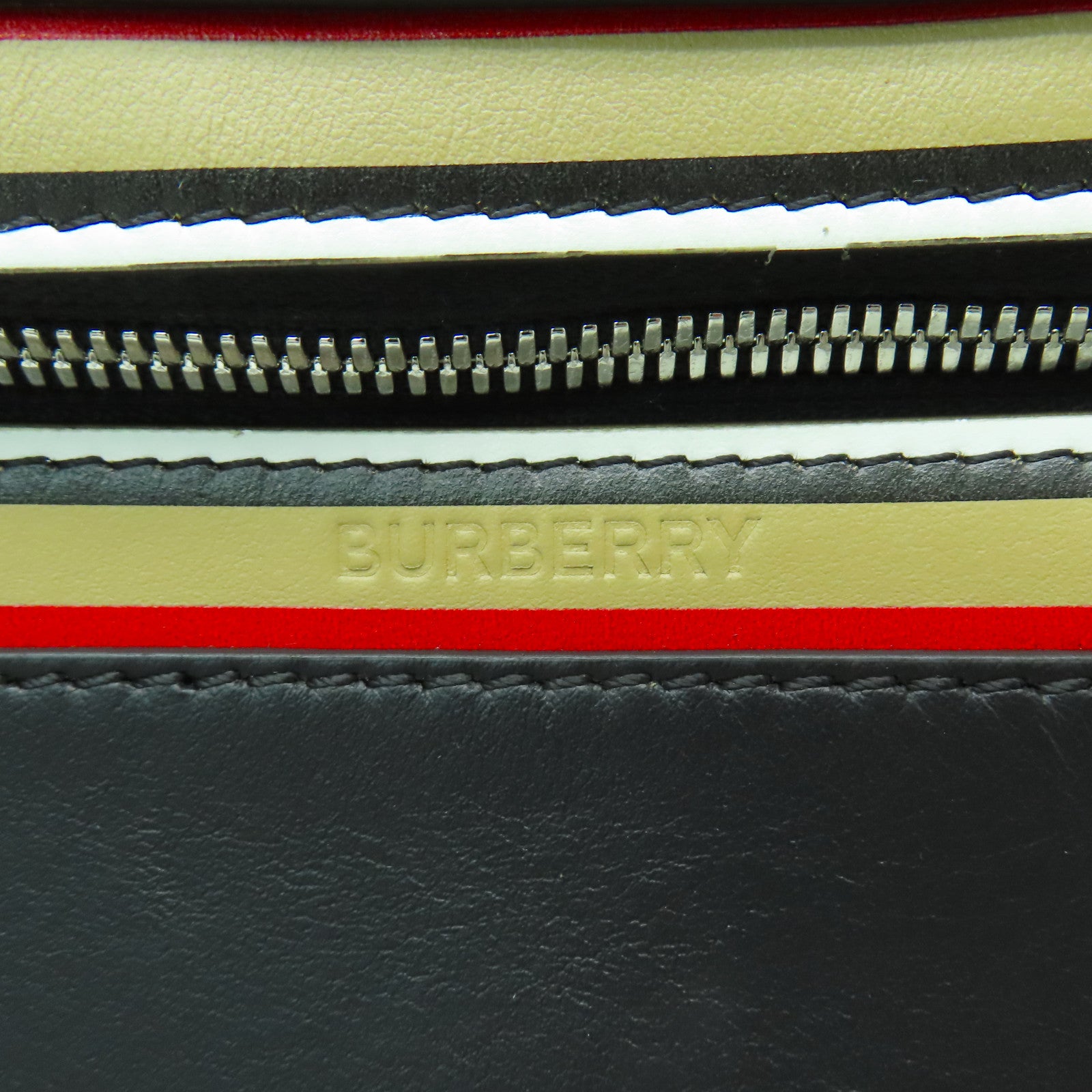 BURBERRY 【激減優惠】牛皮皮革Waist Bag銀扣腰包黑色