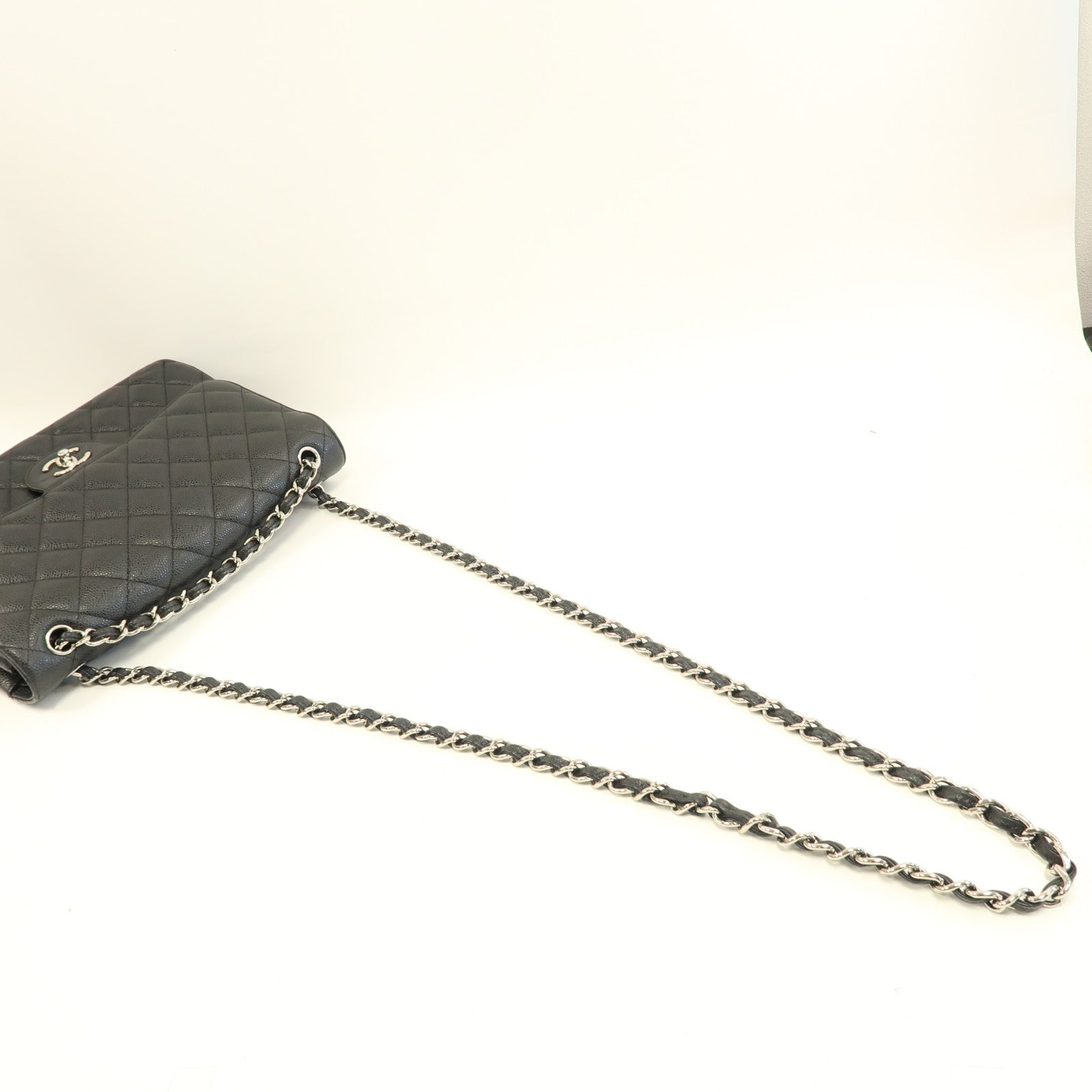 CHANEL Quilted CC SHW Classic Jumbo Chain Shoulder Bag A58600 Calfskin Black