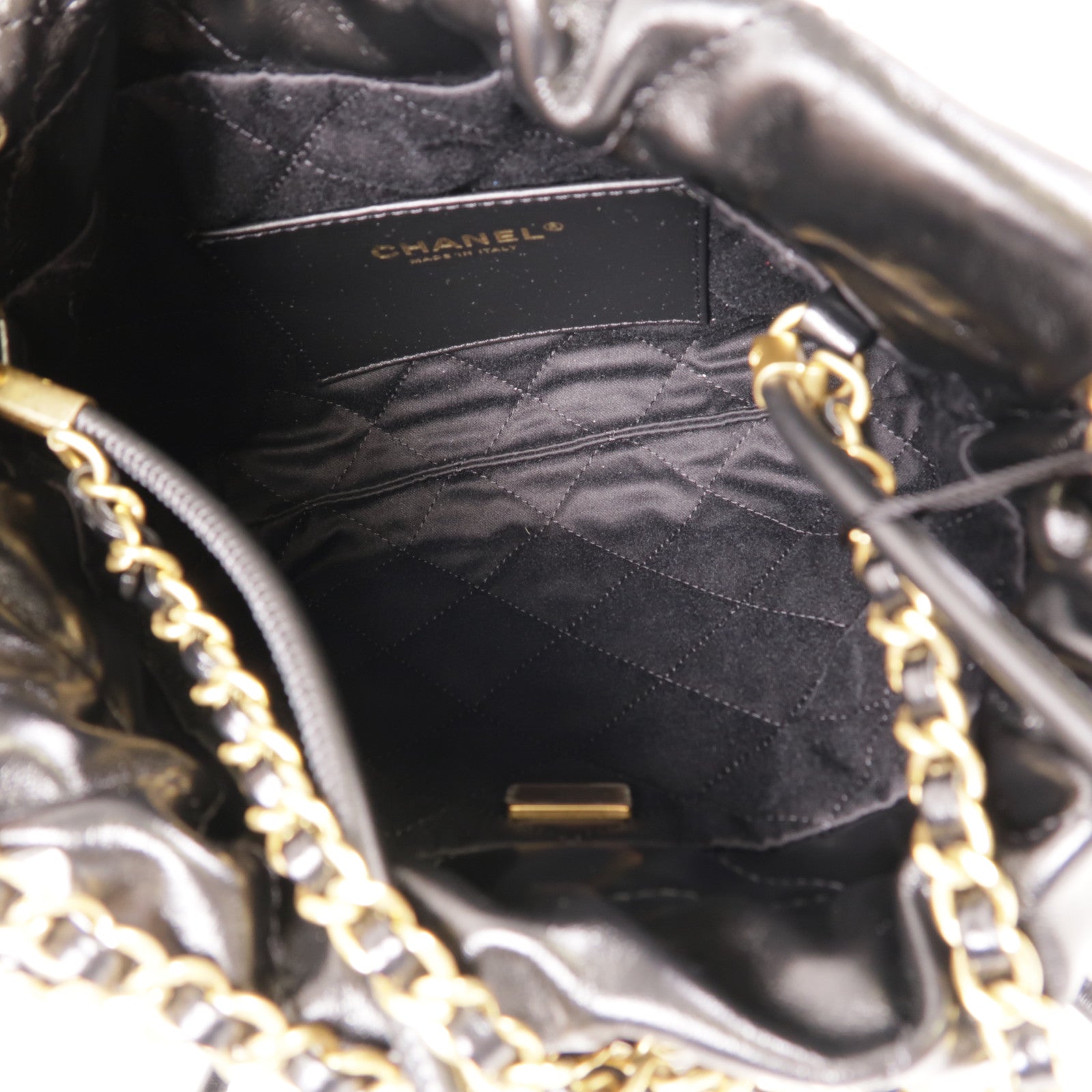 CHANEL 羊皮皮革Chanel 22 Mini金扣肩背袋