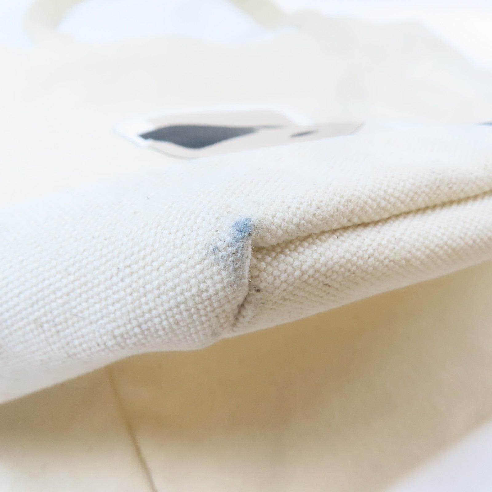 KARL LAGERFELD 【激減優惠】帆布Shoulder Bag銀扣手挽袋米色