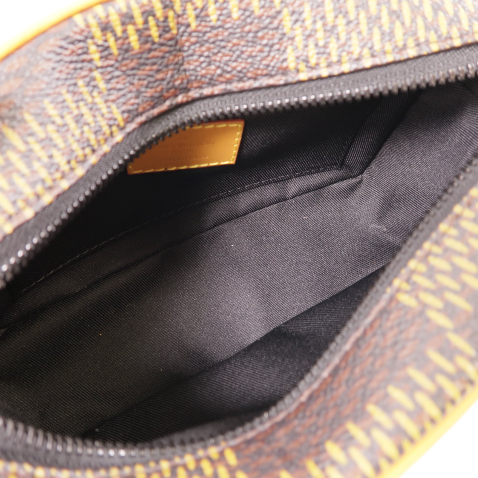 LOUIS VUITTON Damier Giant Ebene × Nigo Mini Soft Trunk肩背袋