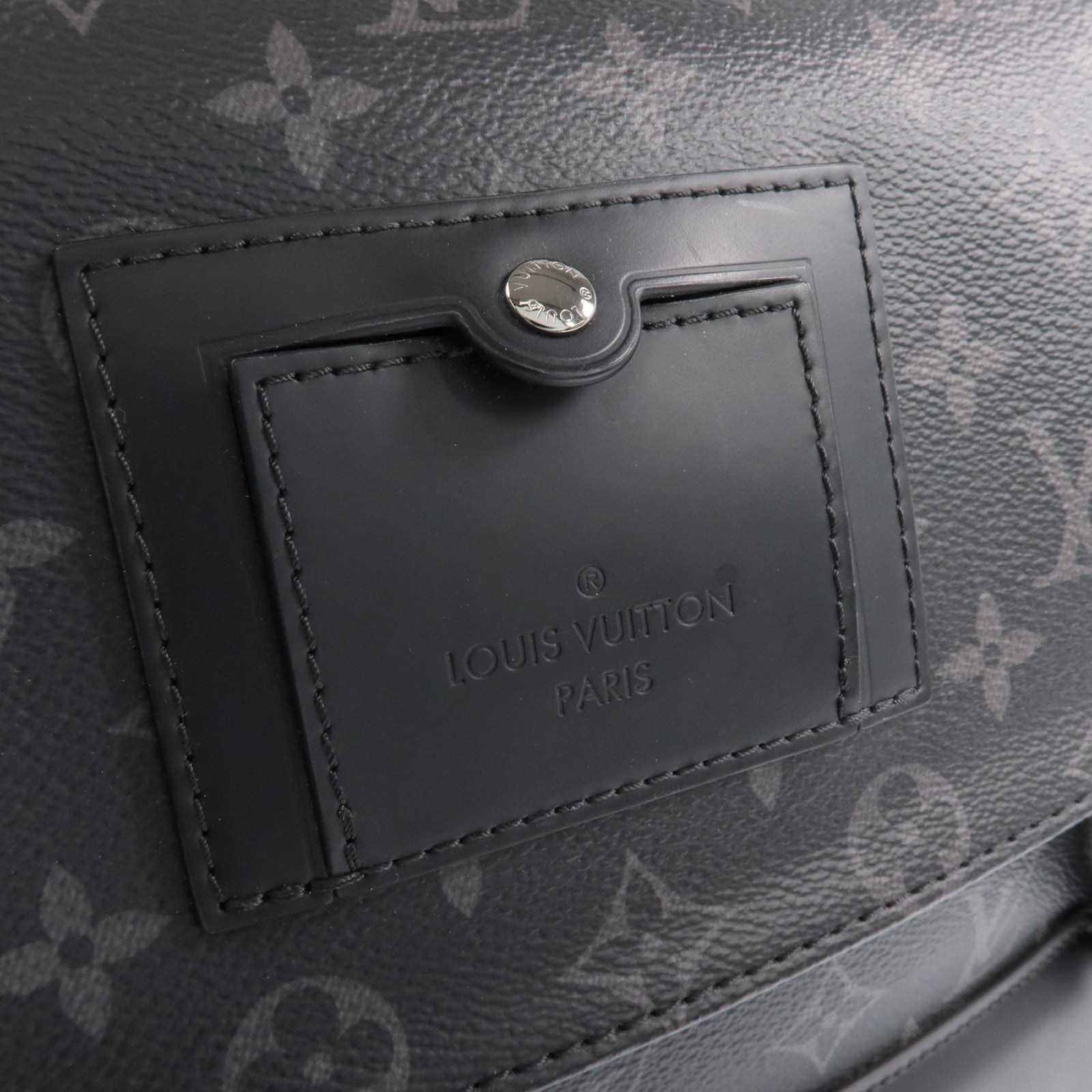 LOUIS VUITTON Monogram Eclipse Messenger PM Voyager銀扣肩背袋