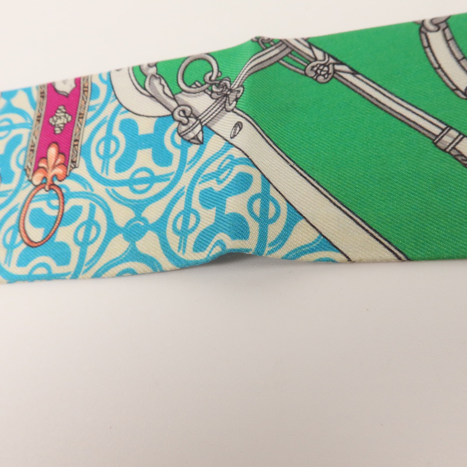 HERMES 絲質Twilly絲巾