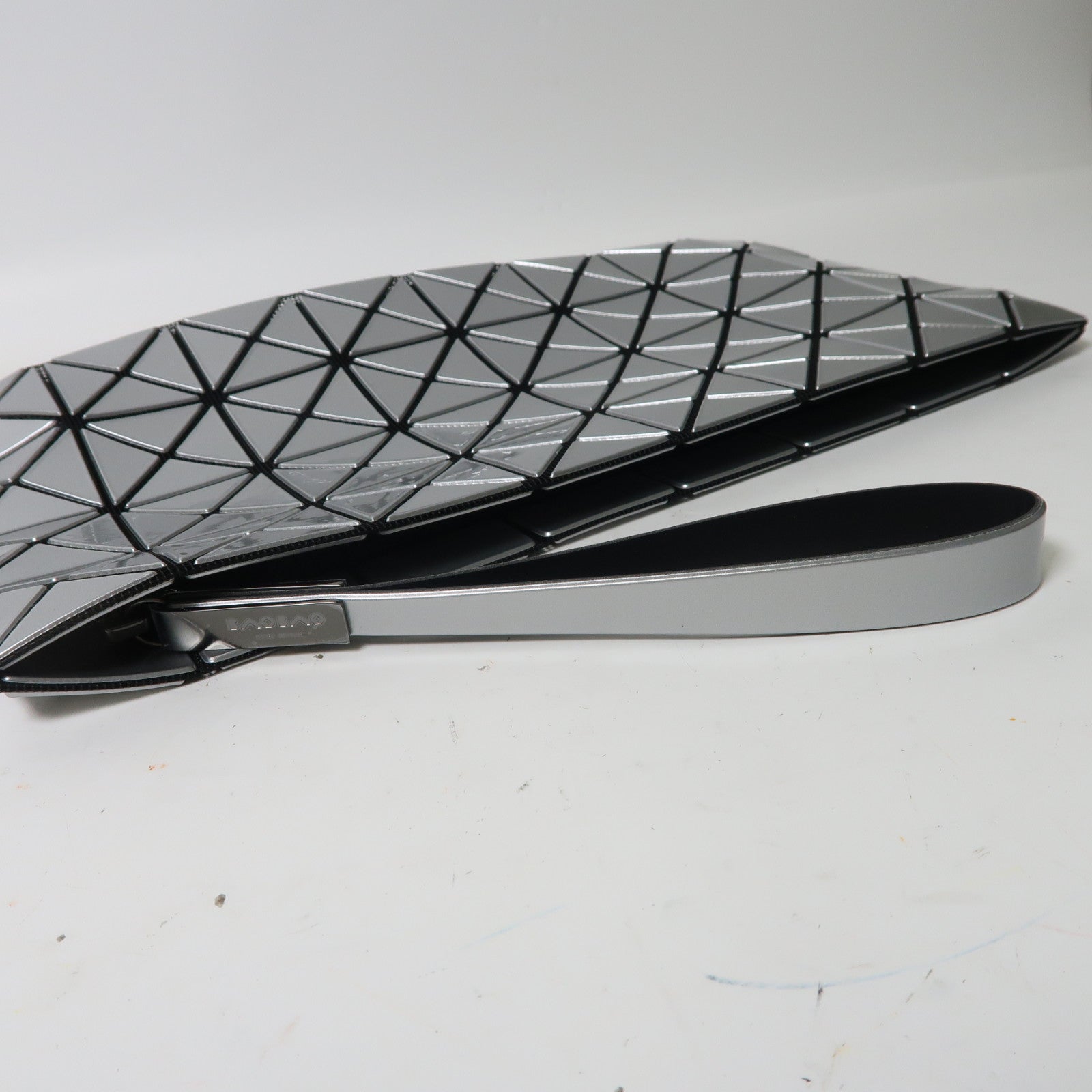 BAO BAO ISSEYMIYAKE PVC Bao Bao Pouch手拿包銀色