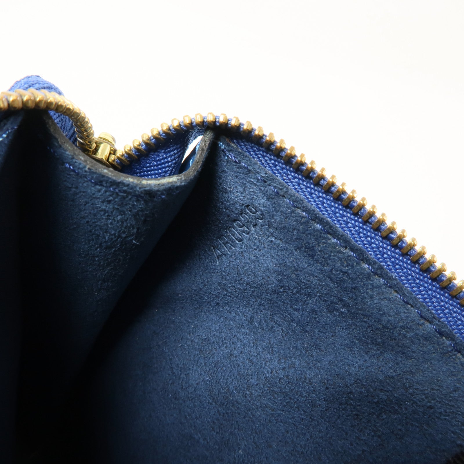 LOUIS VUITTON Epi Pochette Accessoires Pouch金扣手挽袋藍色