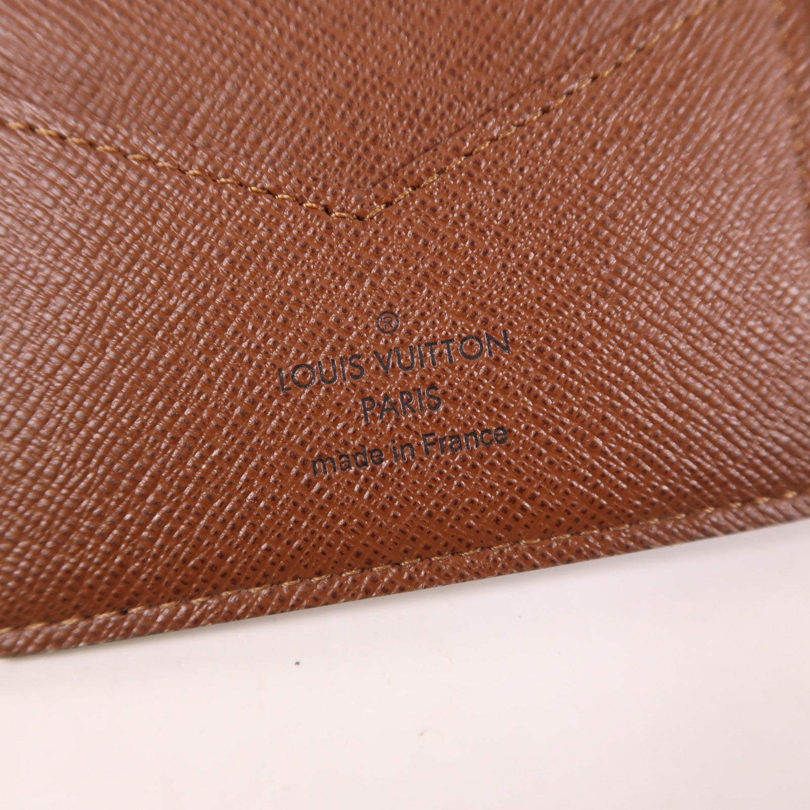 LOUIS VUITTON Monogram Passport Cover護照套