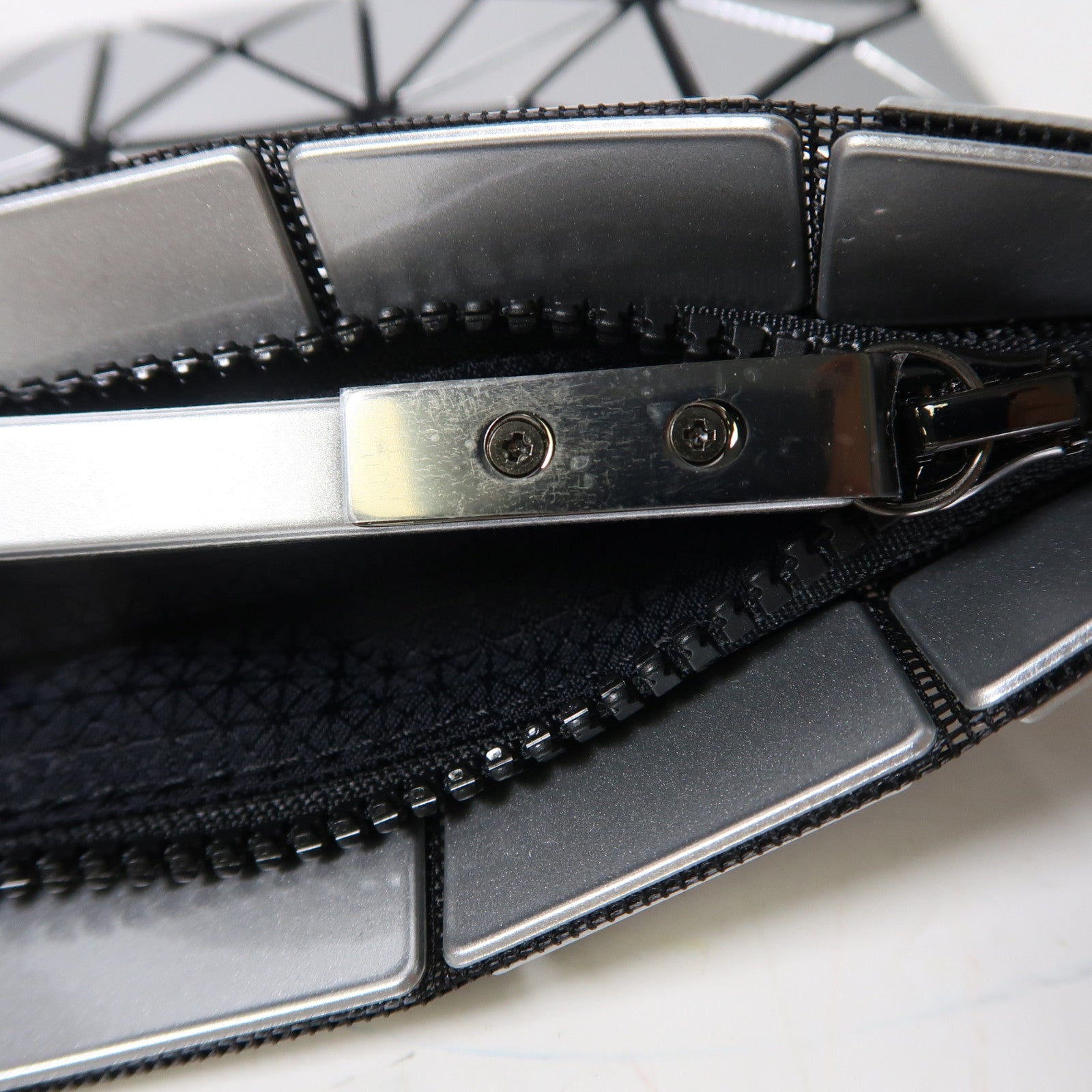 BAO BAO ISSEYMIYAKE PVC Bao Bao Pouch手拿包銀色
