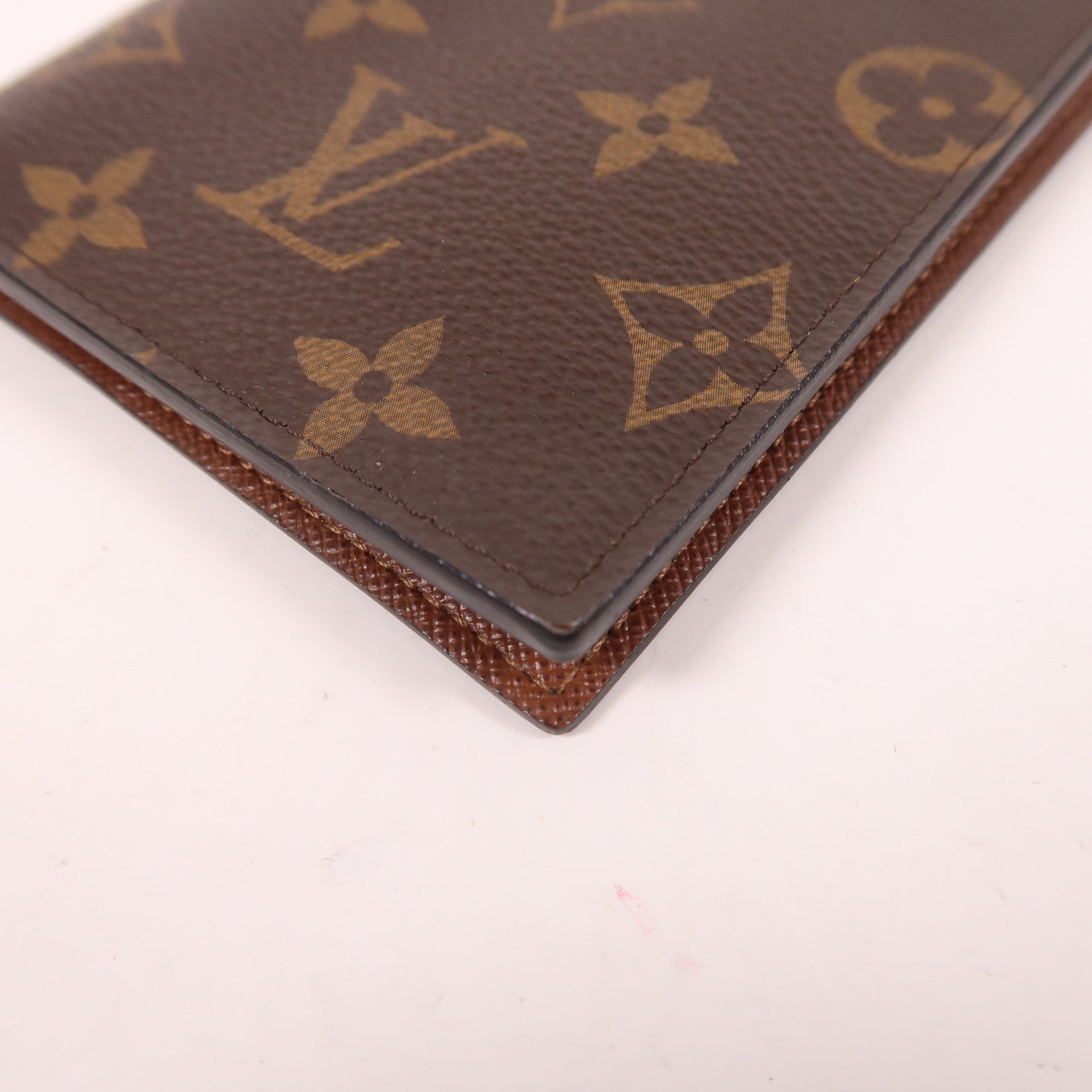 LOUIS VUITTON Monogram Passport Cover護照套