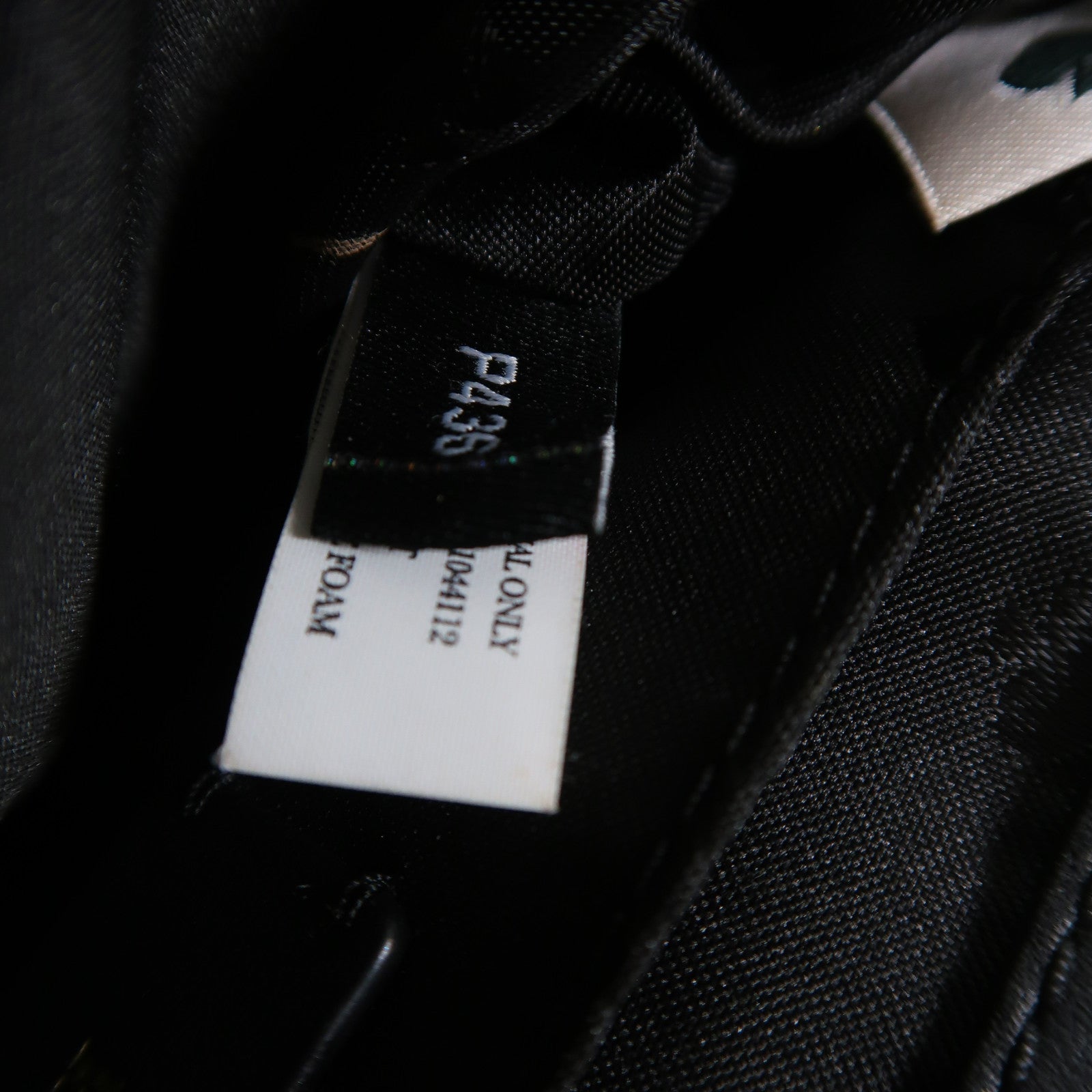 Kate Spade 牛皮皮革Briar Lane Quilted Mini Emelyn金扣鏈帶肩背袋黑色