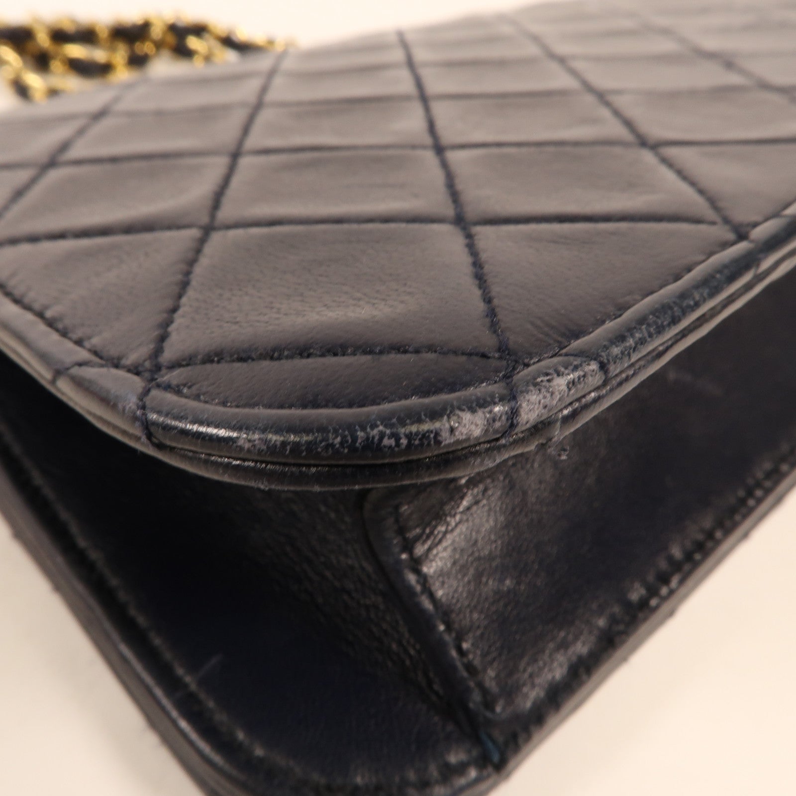 CHANEL 羊皮皮革Chain Shoulder金扣鏈帶肩背袋