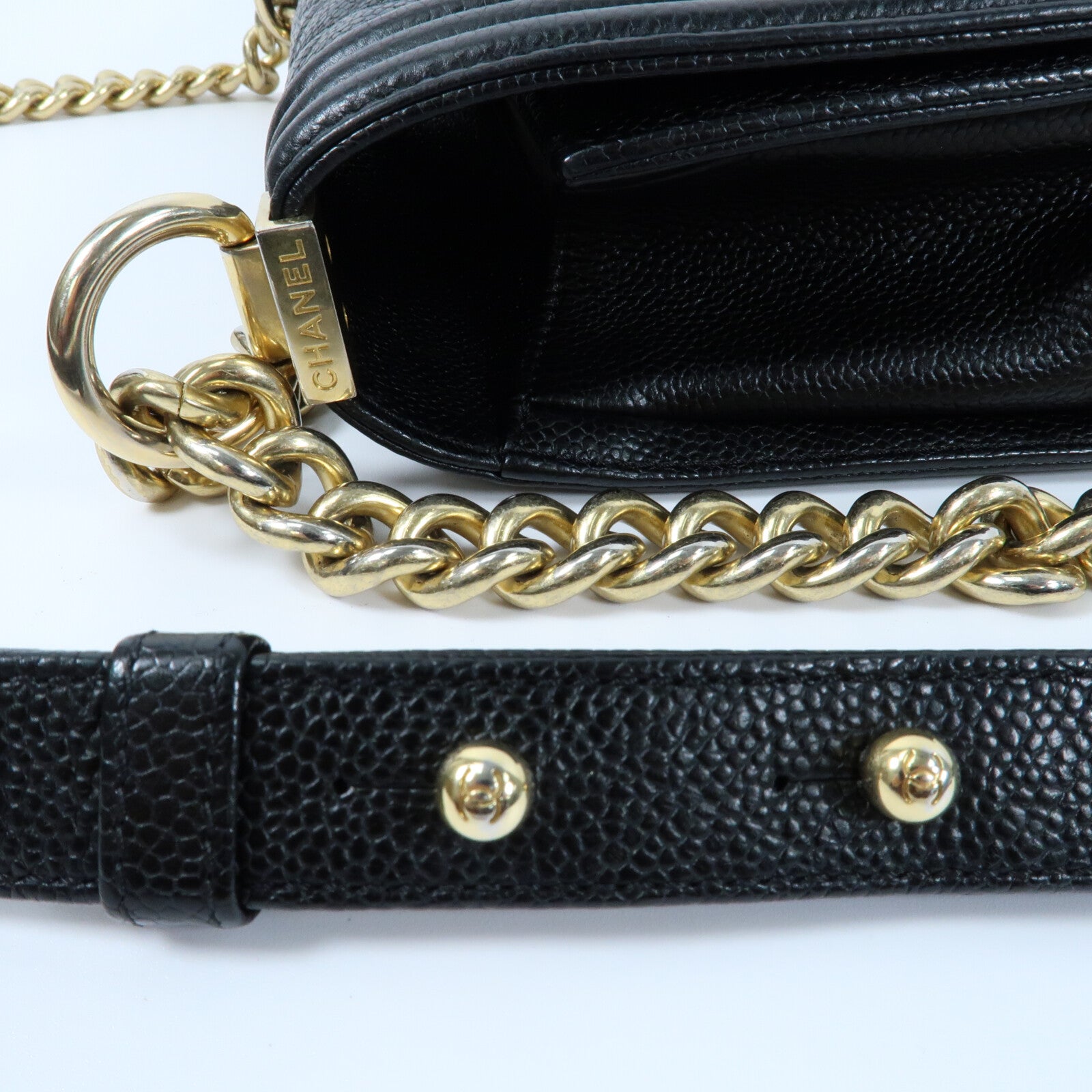 CHANEL 牛皮皮革Boy 25金扣鏈帶肩背袋