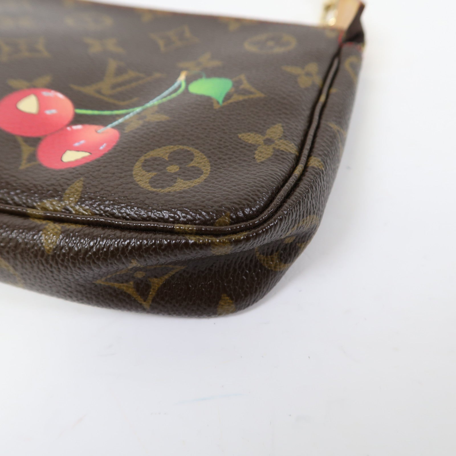 LOUIS VUITTON Monogram Pochette Accessoires金扣手挽袋啡色