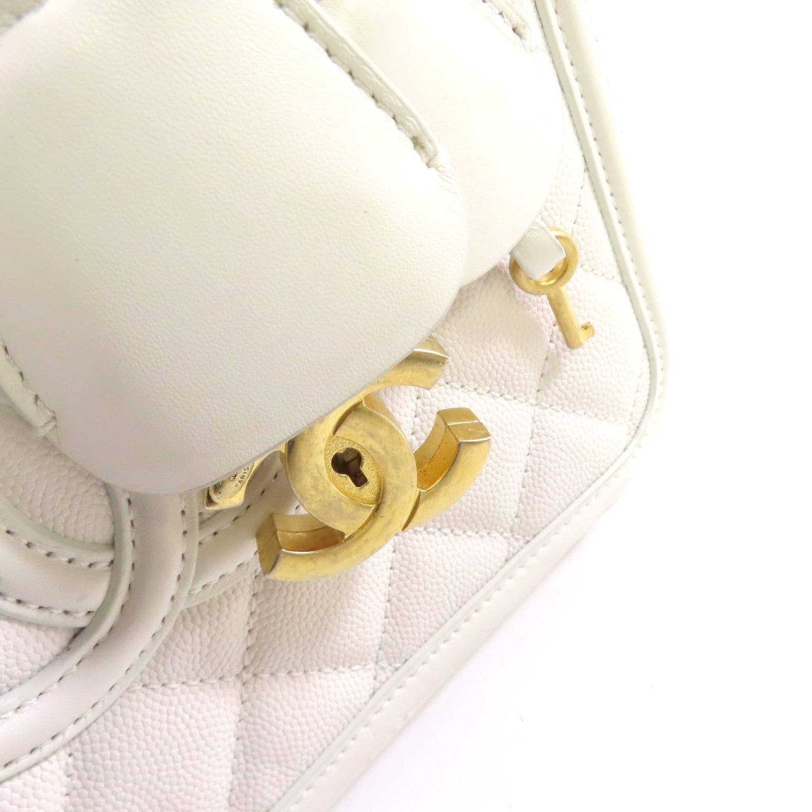 CHANEL 牛皮皮革Vanity Shoulder Bag金扣手挽肩背兩用袋白色