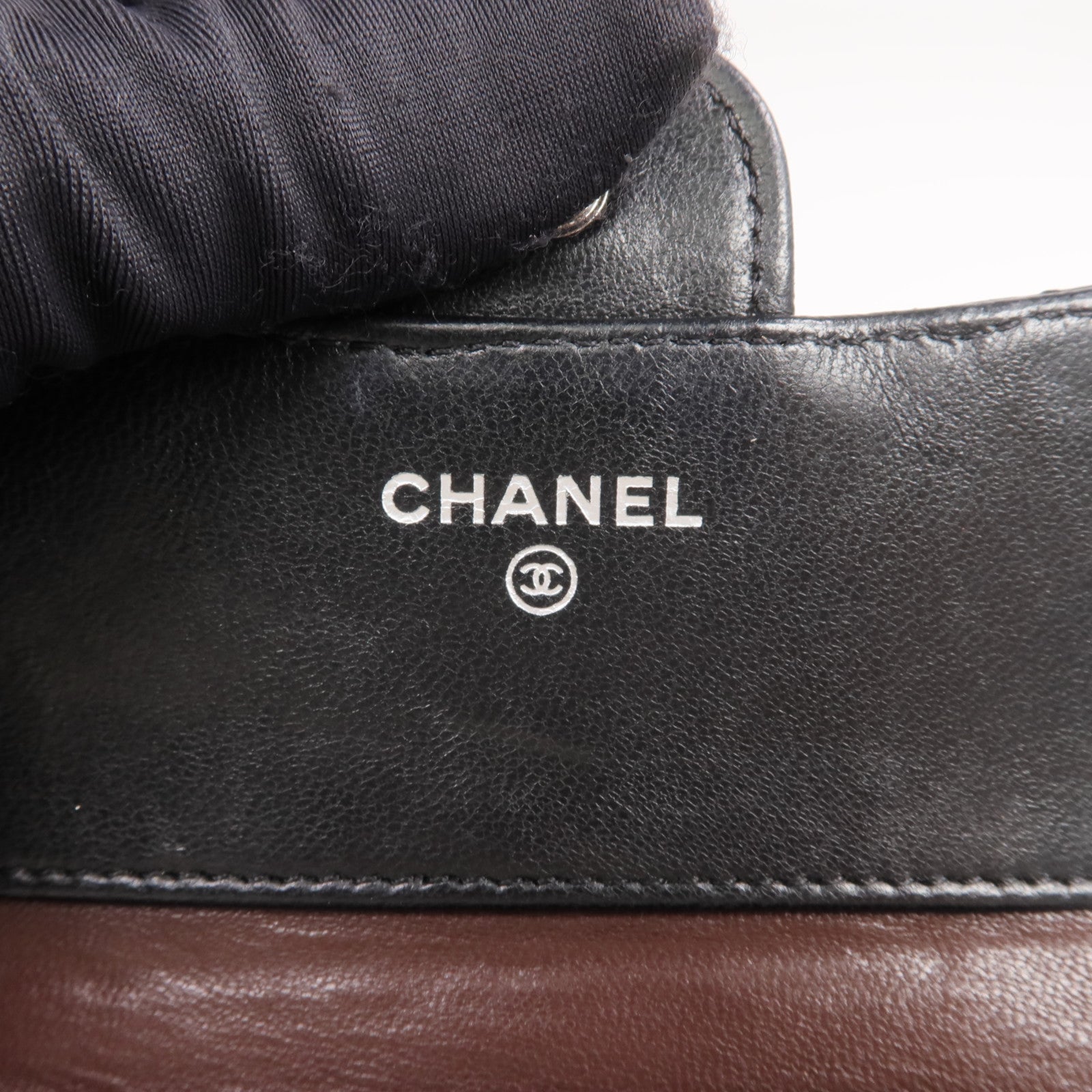 CHANEL 羊皮皮革Fold Wallet銀扣錢包