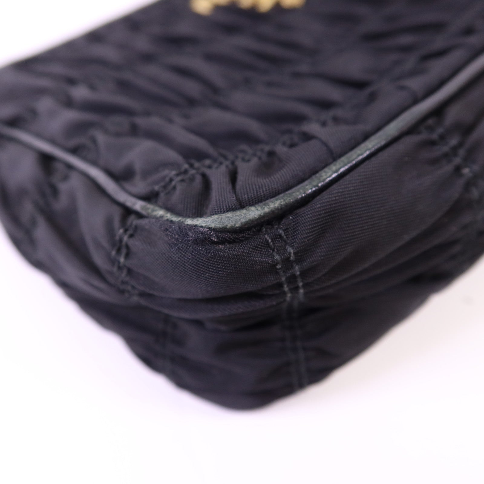 PRADA 尼龍Chain Shoulder Bag金扣鏈帶肩背袋