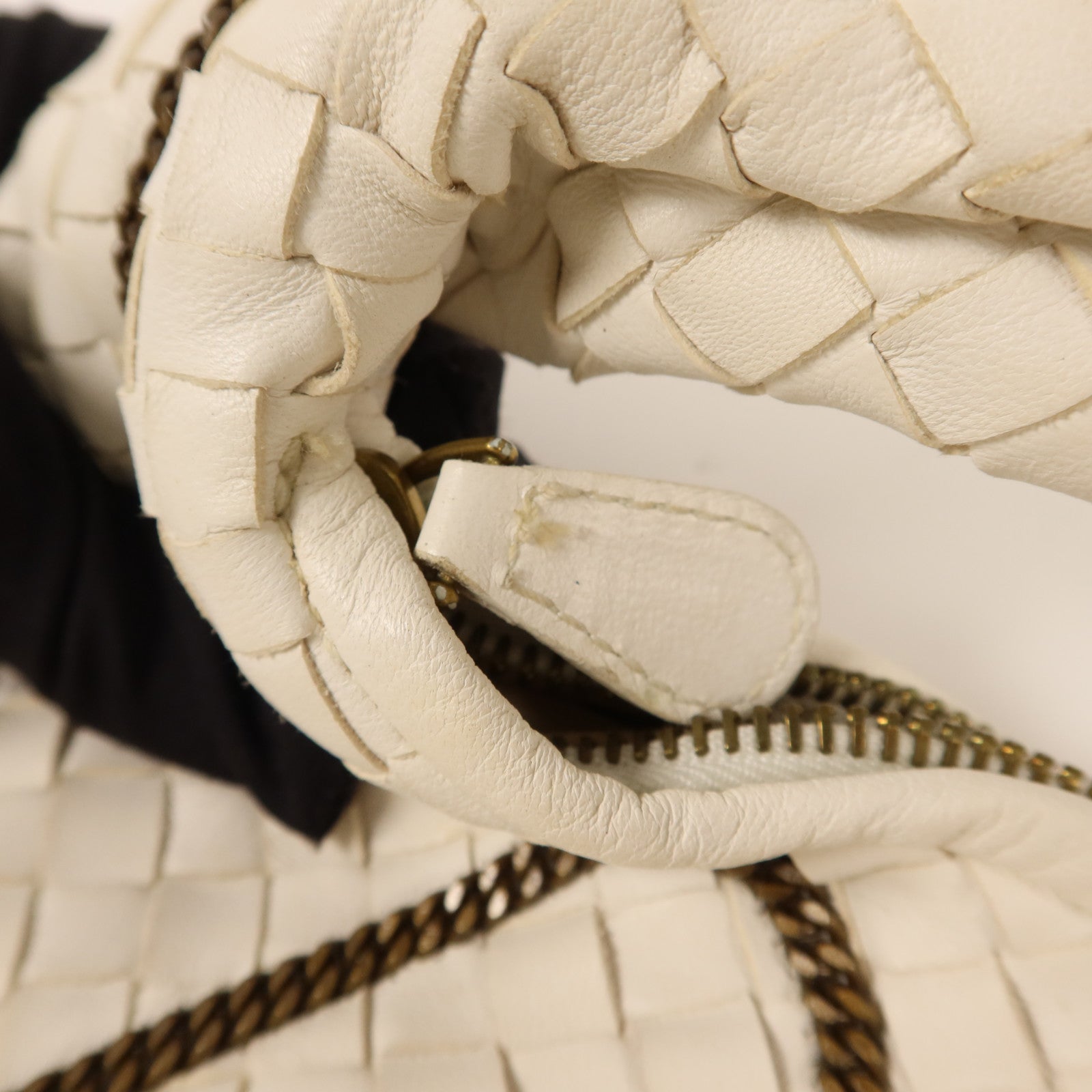 BOTTEGA VENETA 羊皮皮革Hobo Bag金扣肩背袋